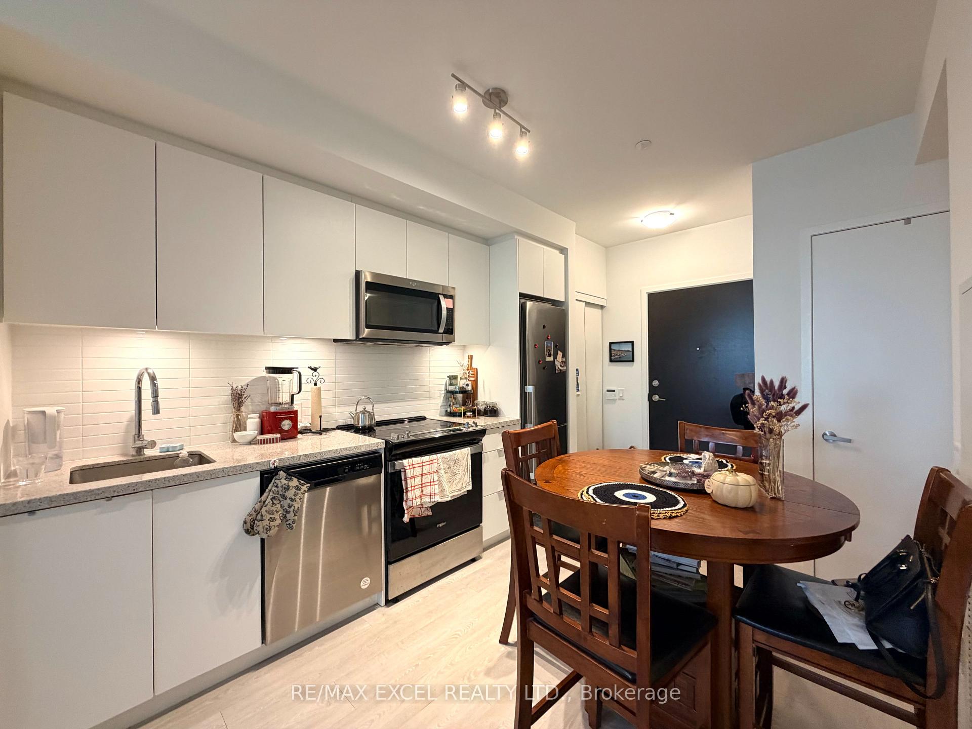 Photo 19 of Unit 809E, 8868 Yonge Street, Richmond Hill, South Richvale — HOMEH