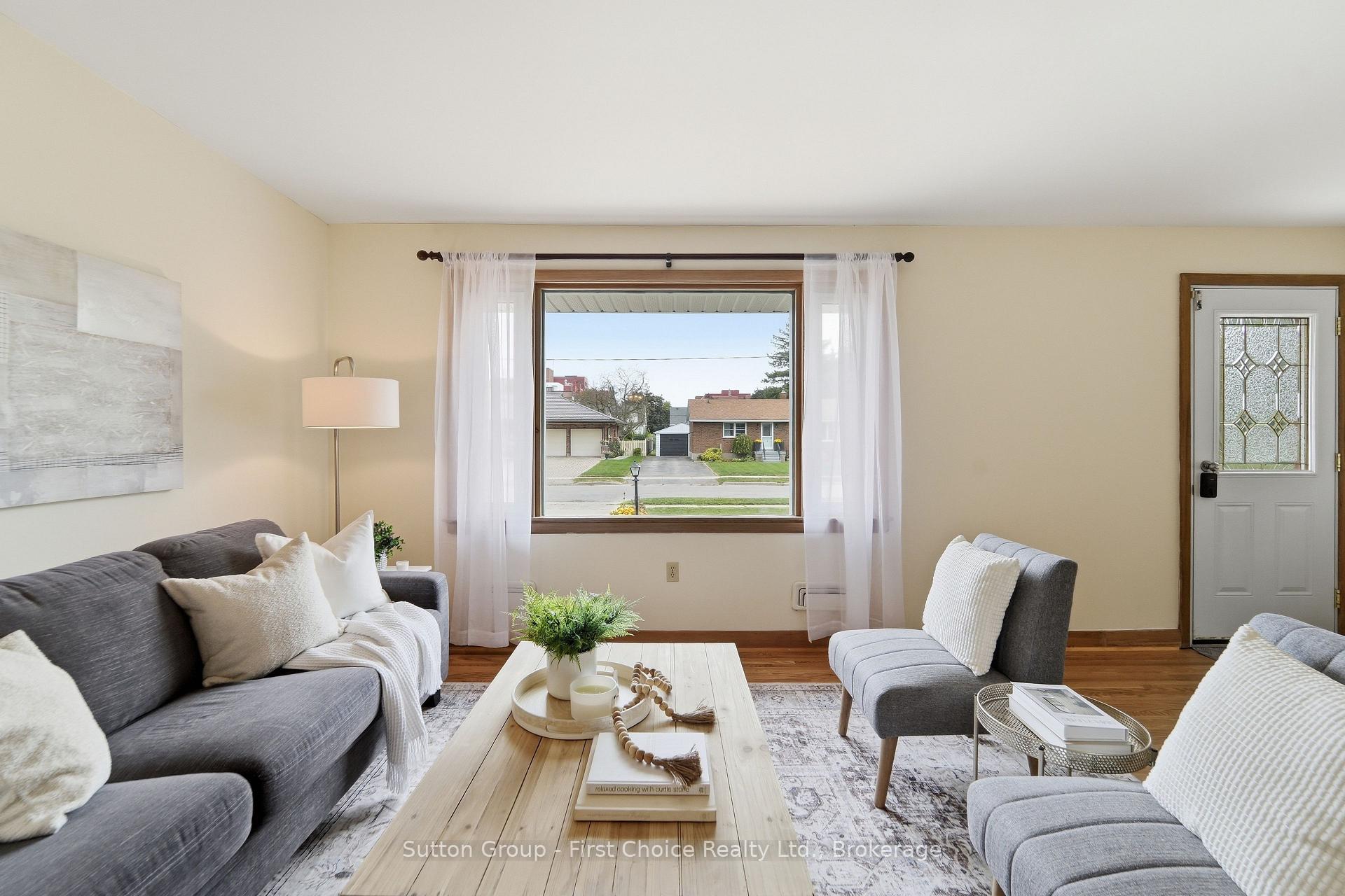 Photo 8 of 151 Woods Street, Stratford — HOMEH