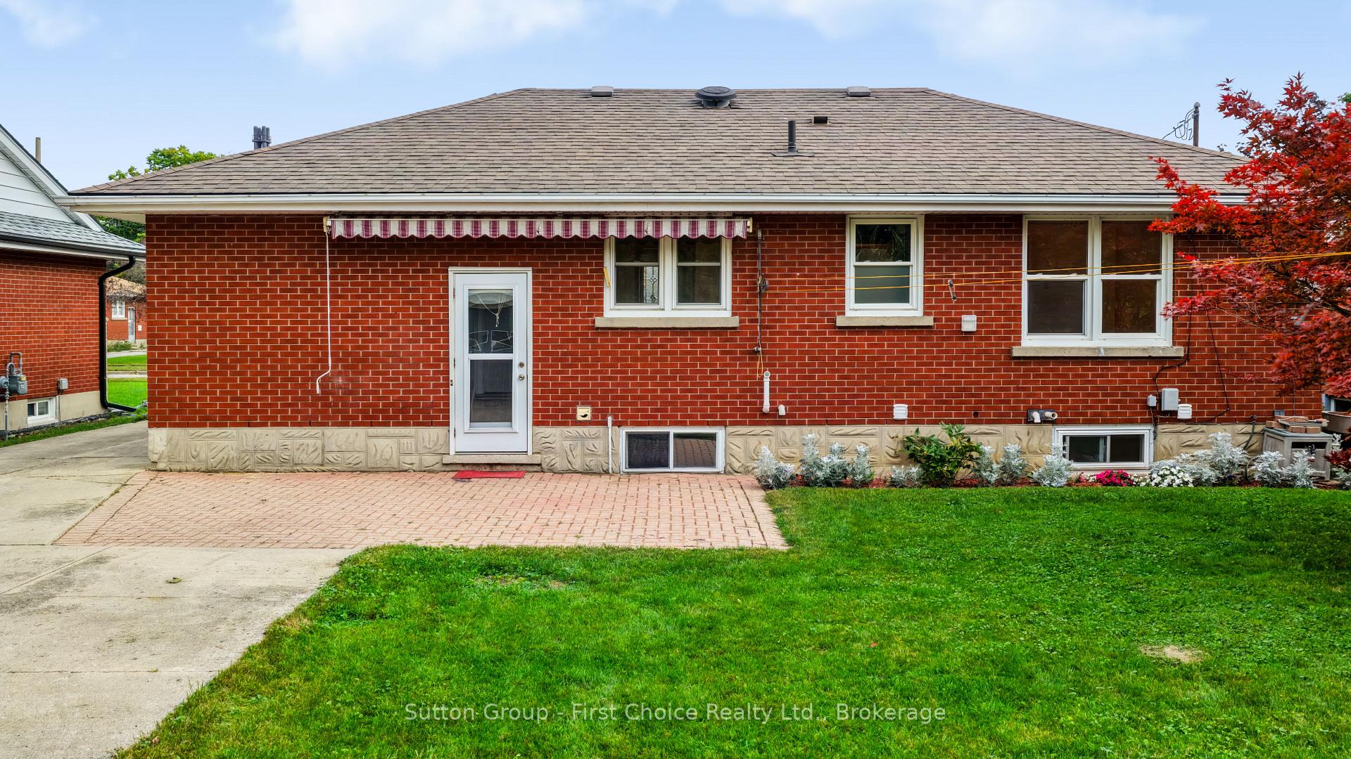 Photo 43 of 151 Woods Street, Stratford — HOMEH