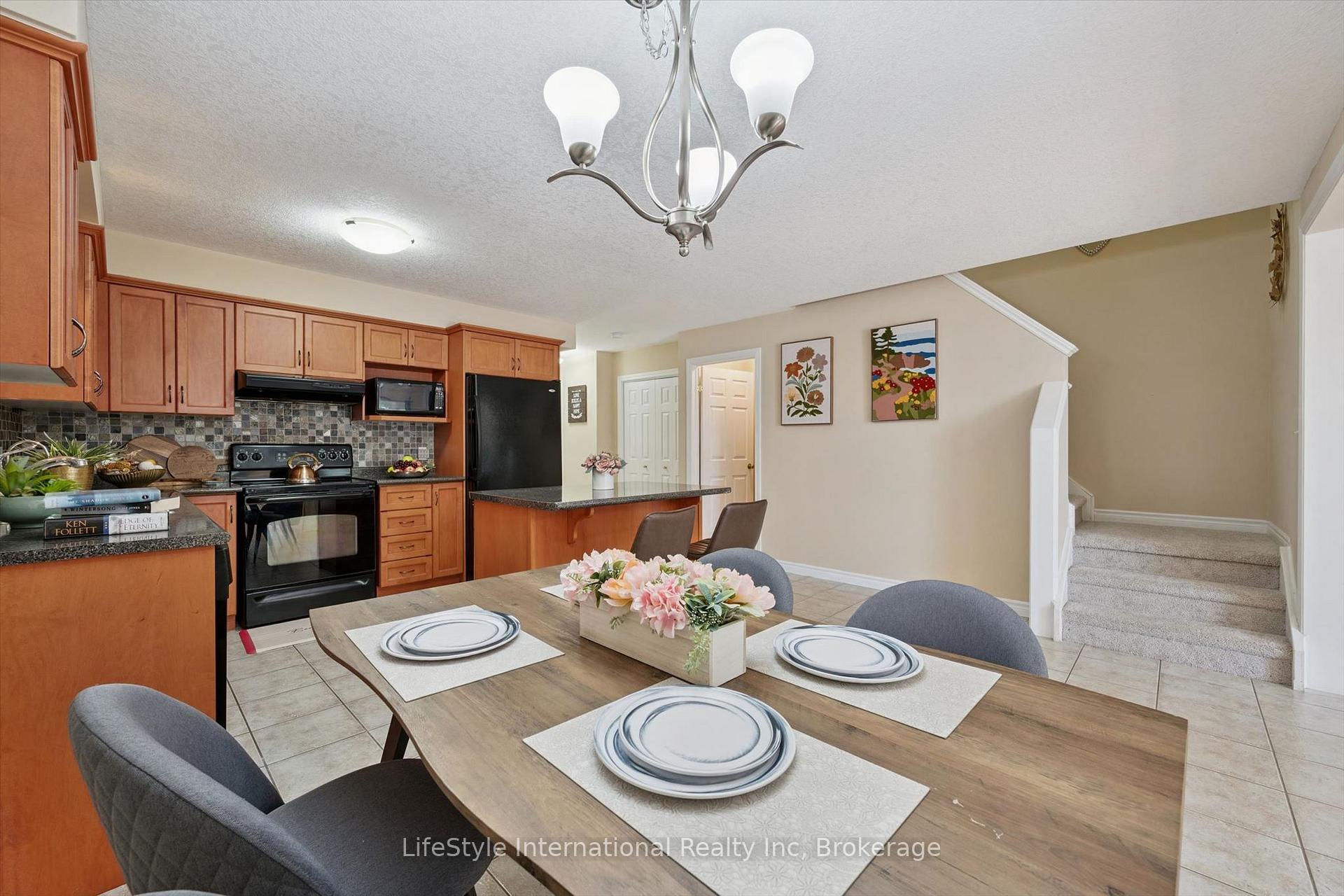 Photo 19 of 47 Hasler Crescent, Guelph, Pineridge/Westminster Woods — HOMEH