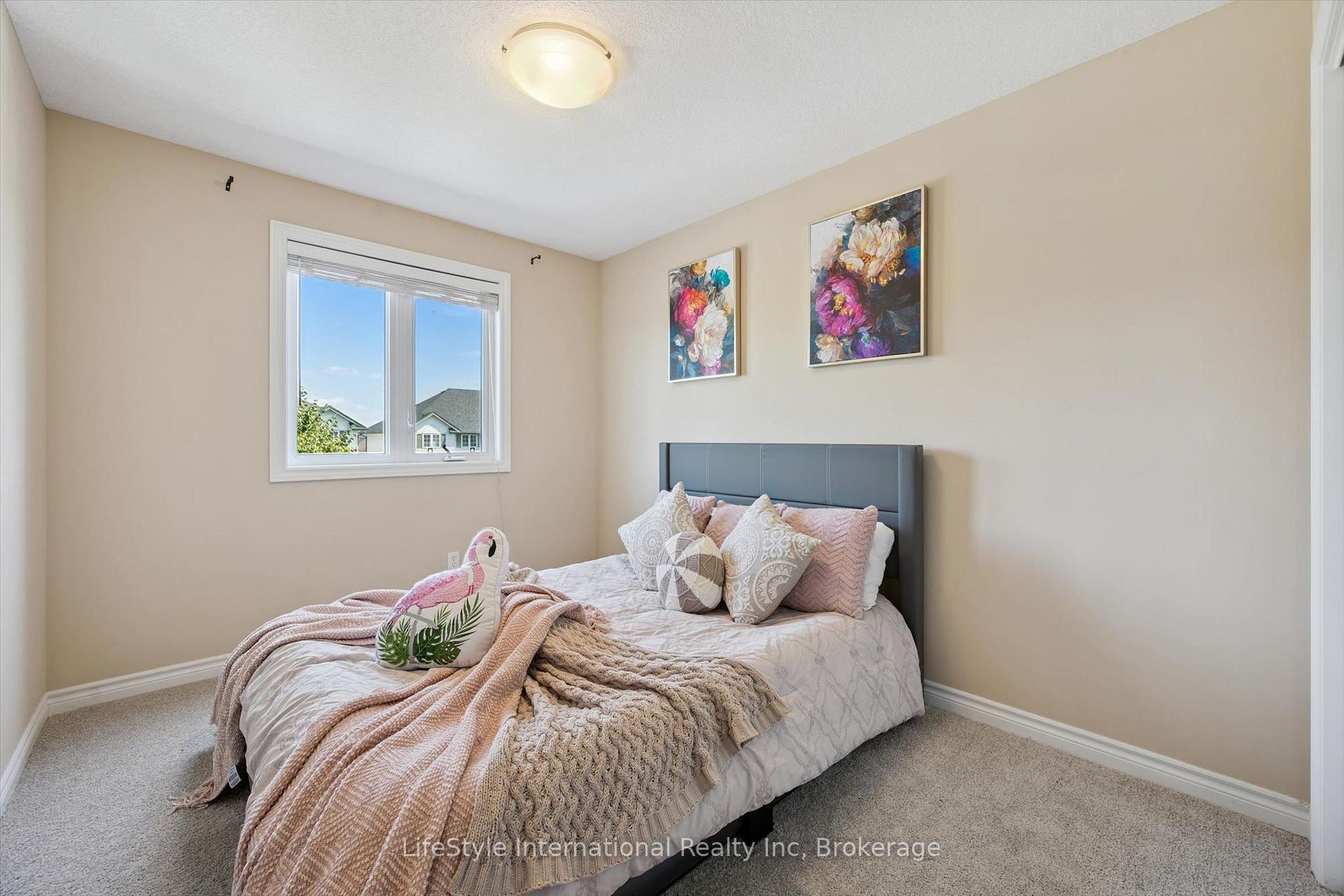 Photo 22 of 47 Hasler Crescent, Guelph, Pineridge/Westminster Woods — HOMEH