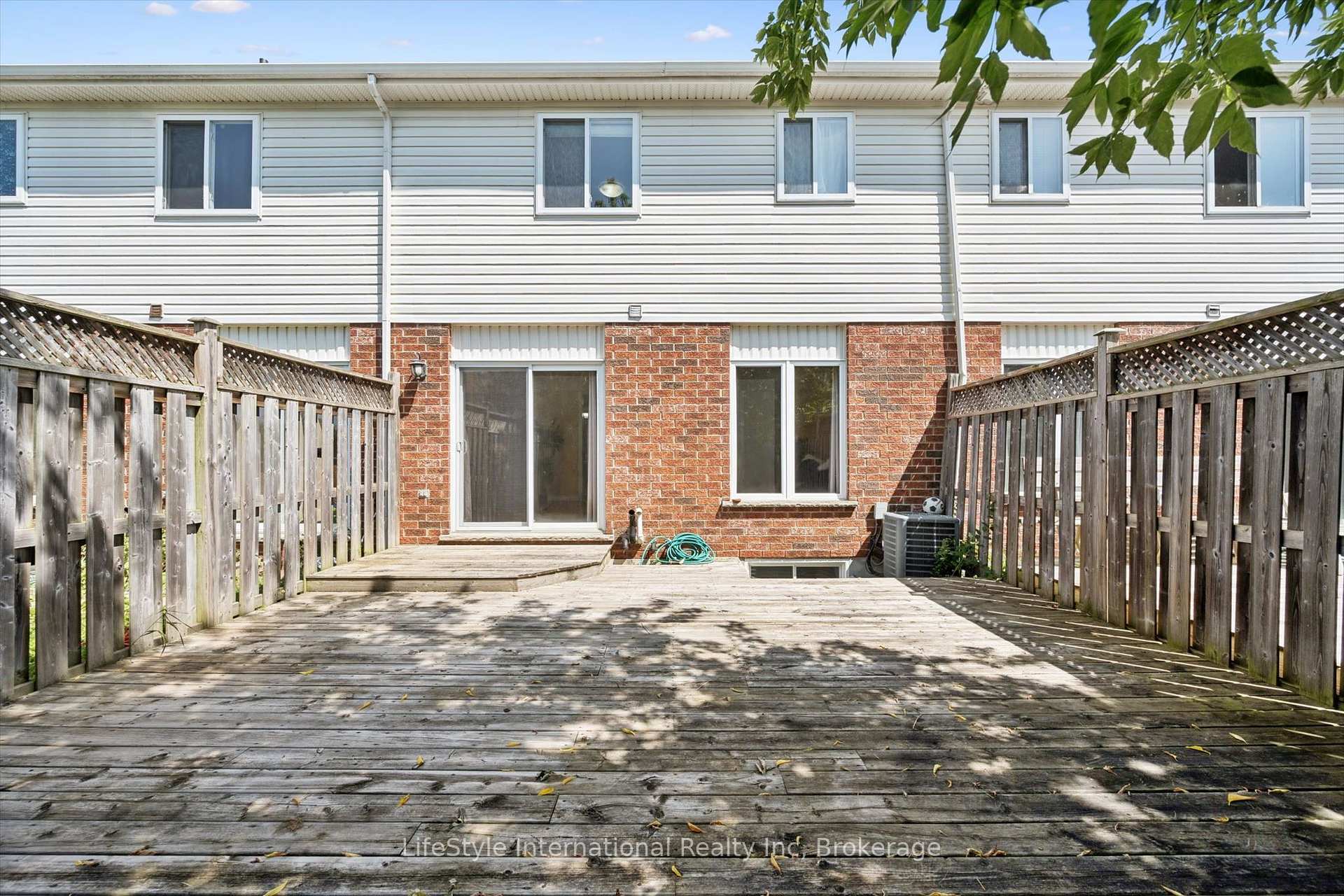 Photo 36 of 47 Hasler Crescent, Guelph, Pineridge/Westminster Woods — HOMEH
