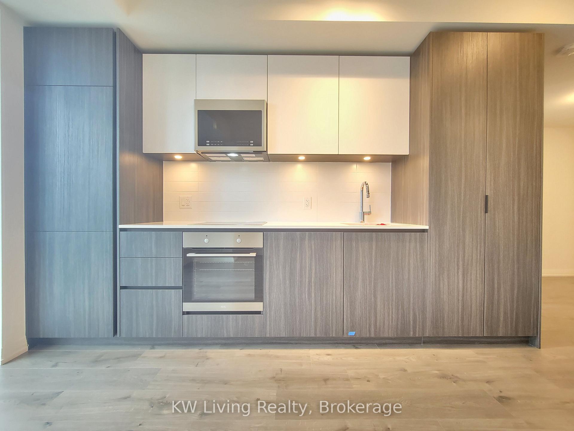 Photo 4 of Unit 4211, 8 Widmer Street, Toronto, Waterfront Communities — HOMEH