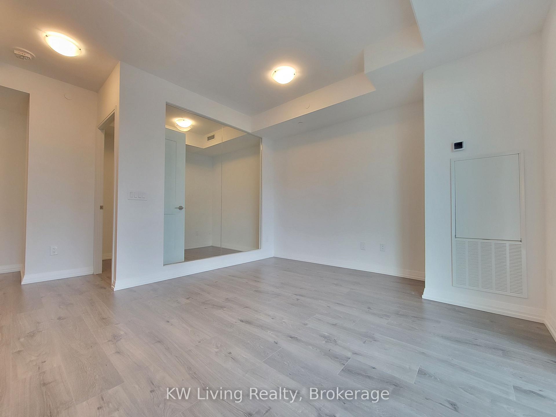 Photo 6 of Unit 4211, 8 Widmer Street, Toronto, Waterfront Communities — HOMEH