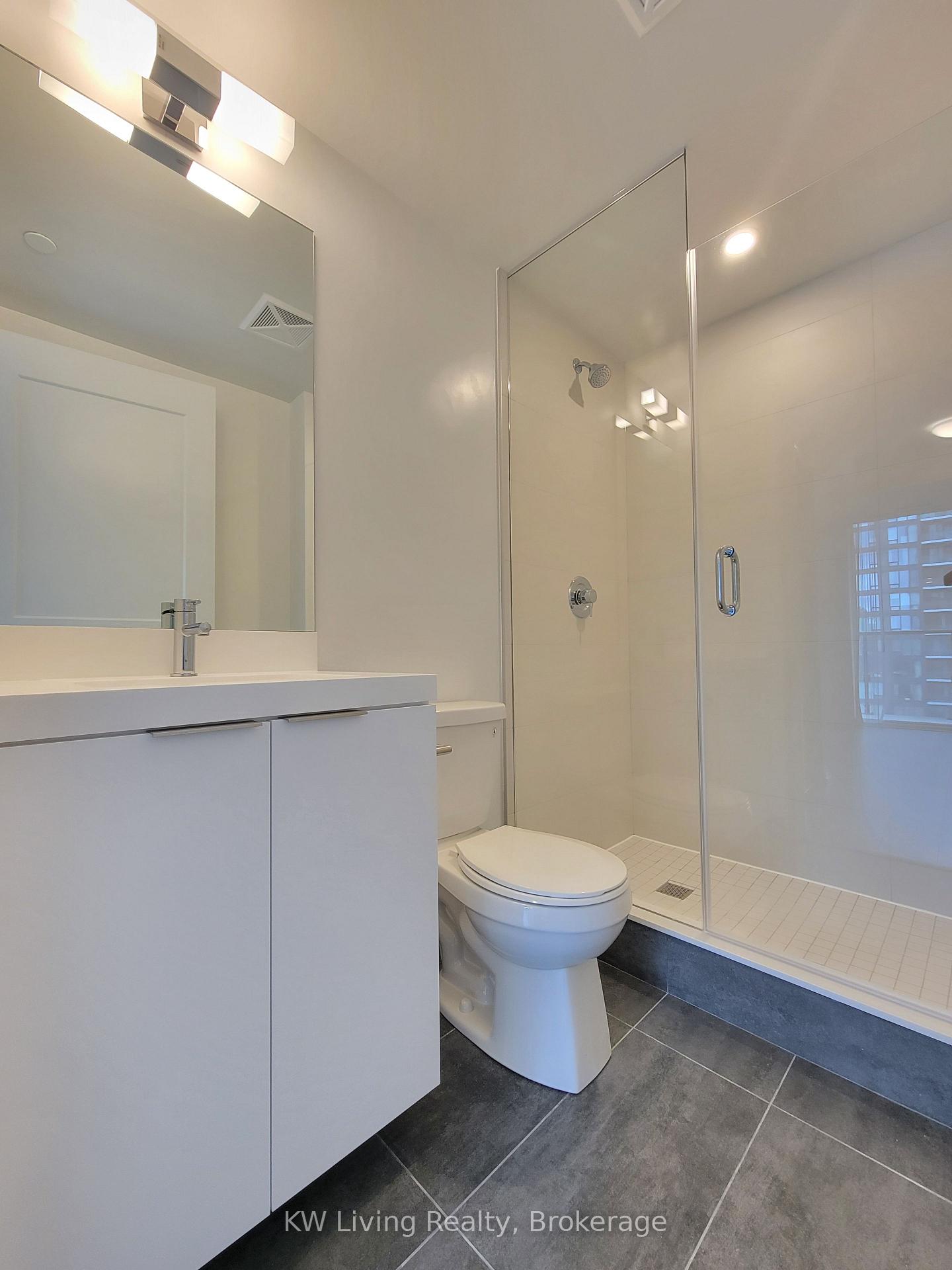 Photo 10 of Unit 4211, 8 Widmer Street, Toronto, Waterfront Communities — HOMEH