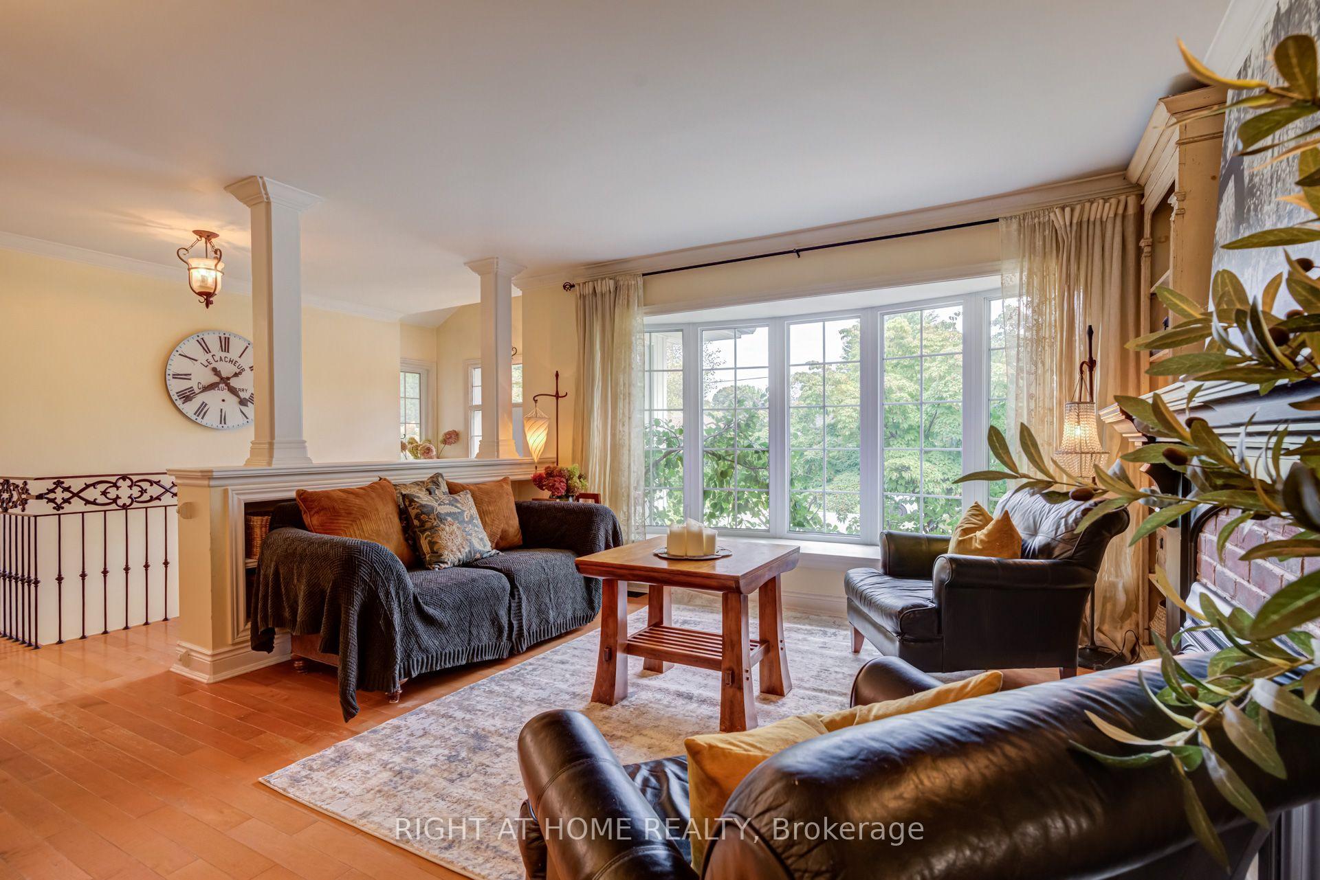Photo 5 of 1627 Rometown Drive, Mississauga, Lakeview — HOMEH