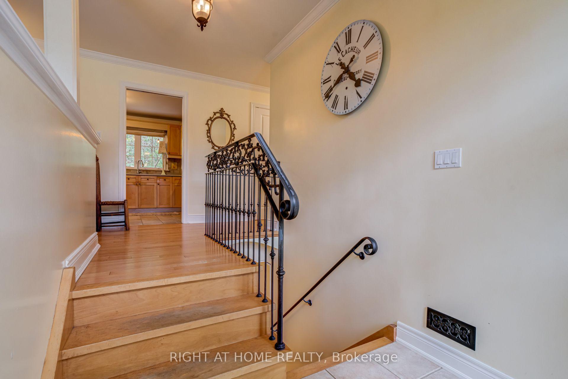 Photo 13 of 1627 Rometown Drive, Mississauga, Lakeview — HOMEH