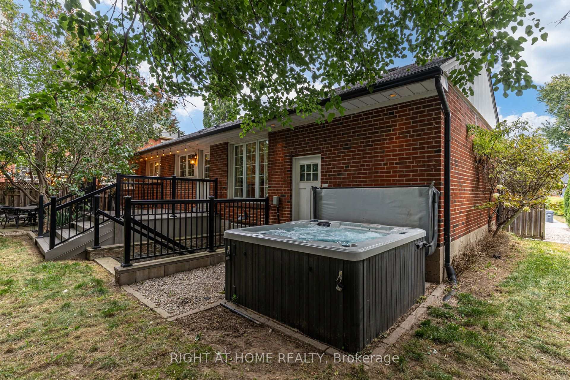 Photo 28 of 1627 Rometown Drive, Mississauga, Lakeview — HOMEH