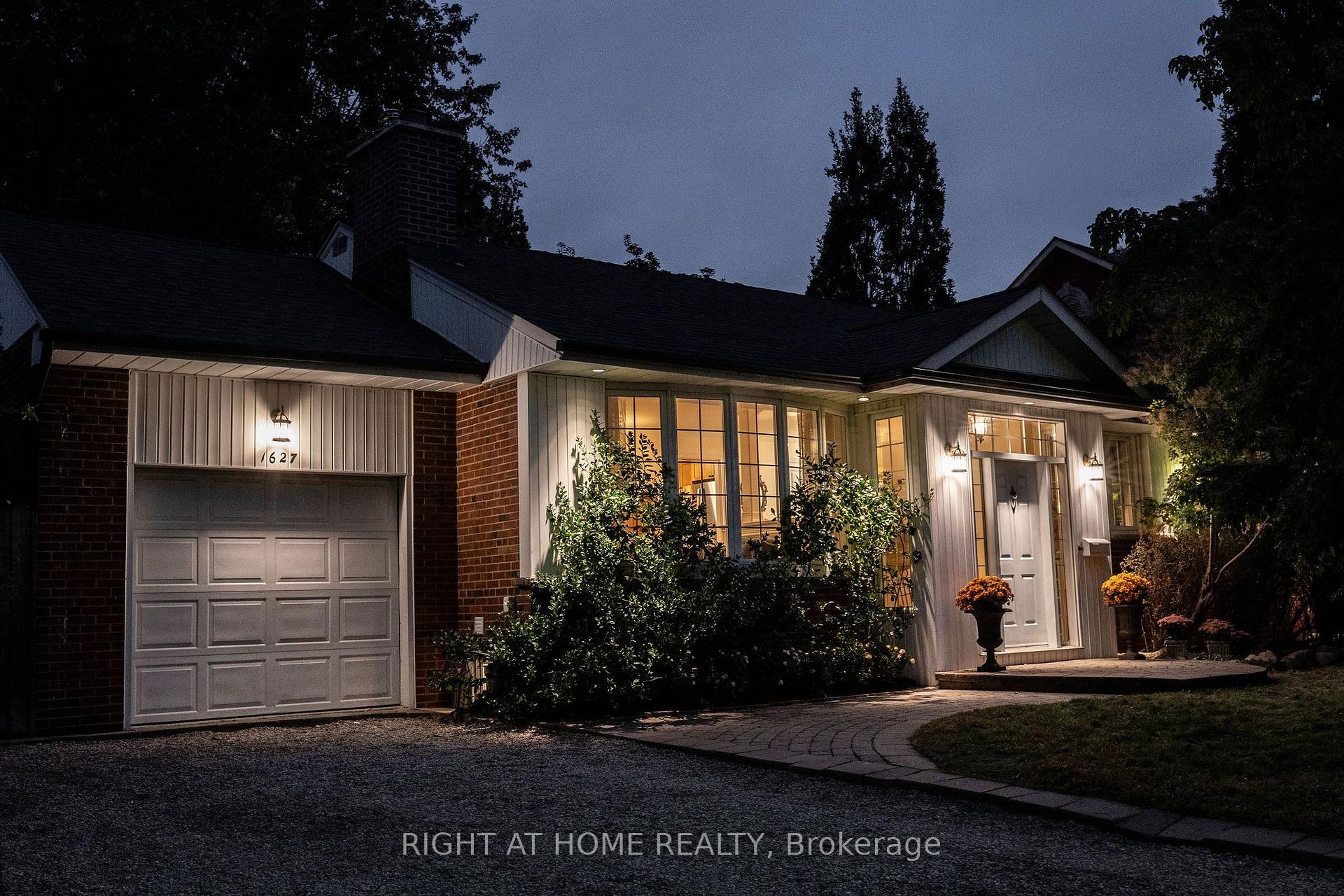 Photo 36 of 1627 Rometown Drive, Mississauga, Lakeview — HOMEH