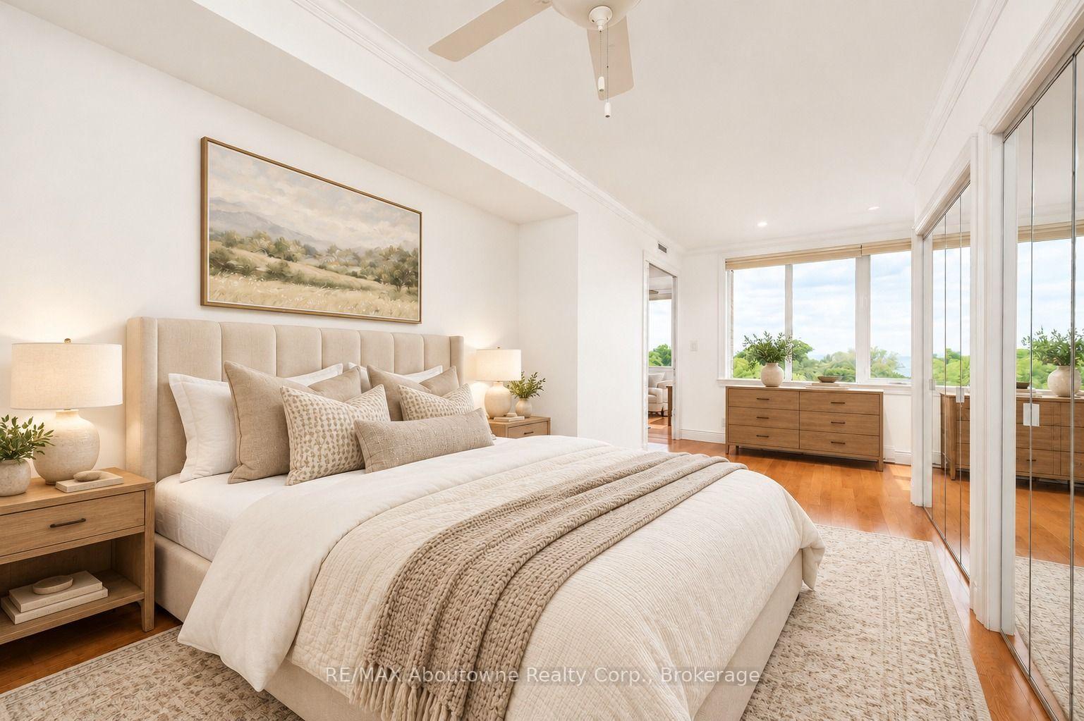 Photo 11 of Unit 1105, 100 Lakeshore Road E, Oakville, Old Oakville — HOMEH