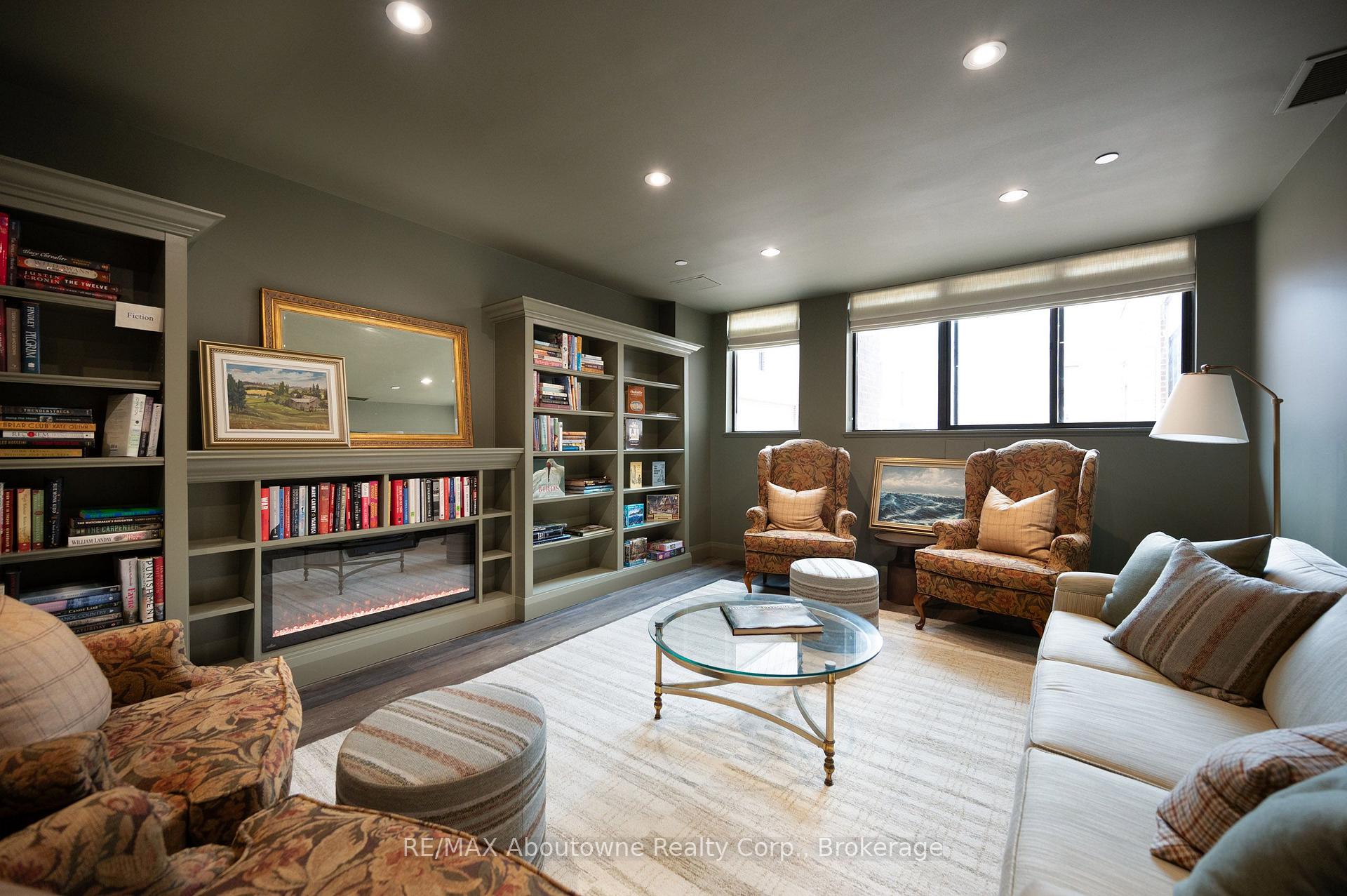Photo 24 of Unit 1105, 100 Lakeshore Road E, Oakville, Old Oakville — HOMEH