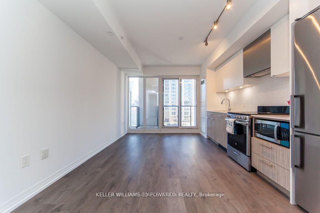 Photo of Unit 522, 251 Jarvis Street