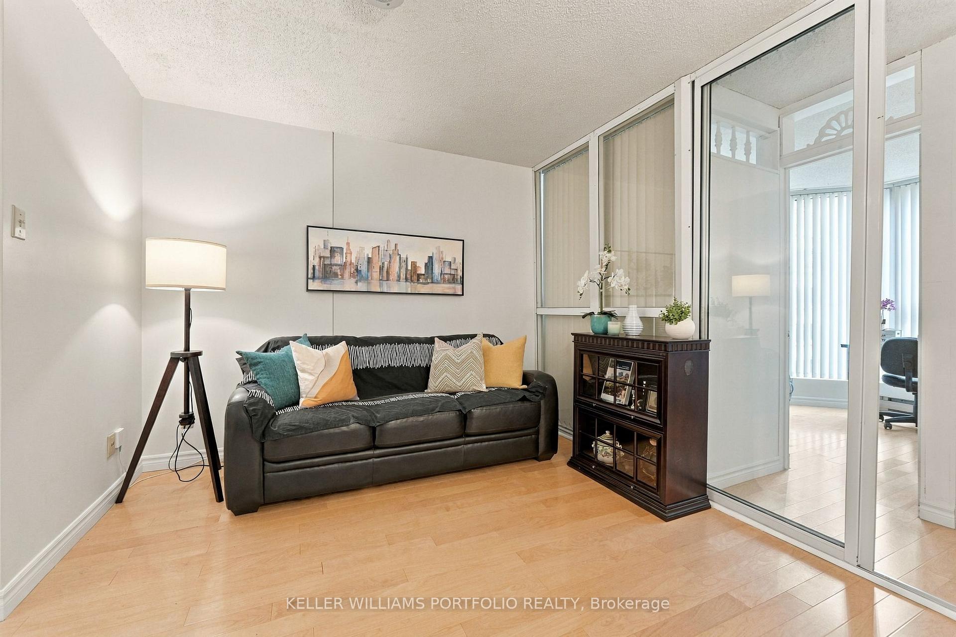 Photo 7 of Unit 2304, 55 Centre Avenue, Toronto, Bay Street Corridor — HOMEH