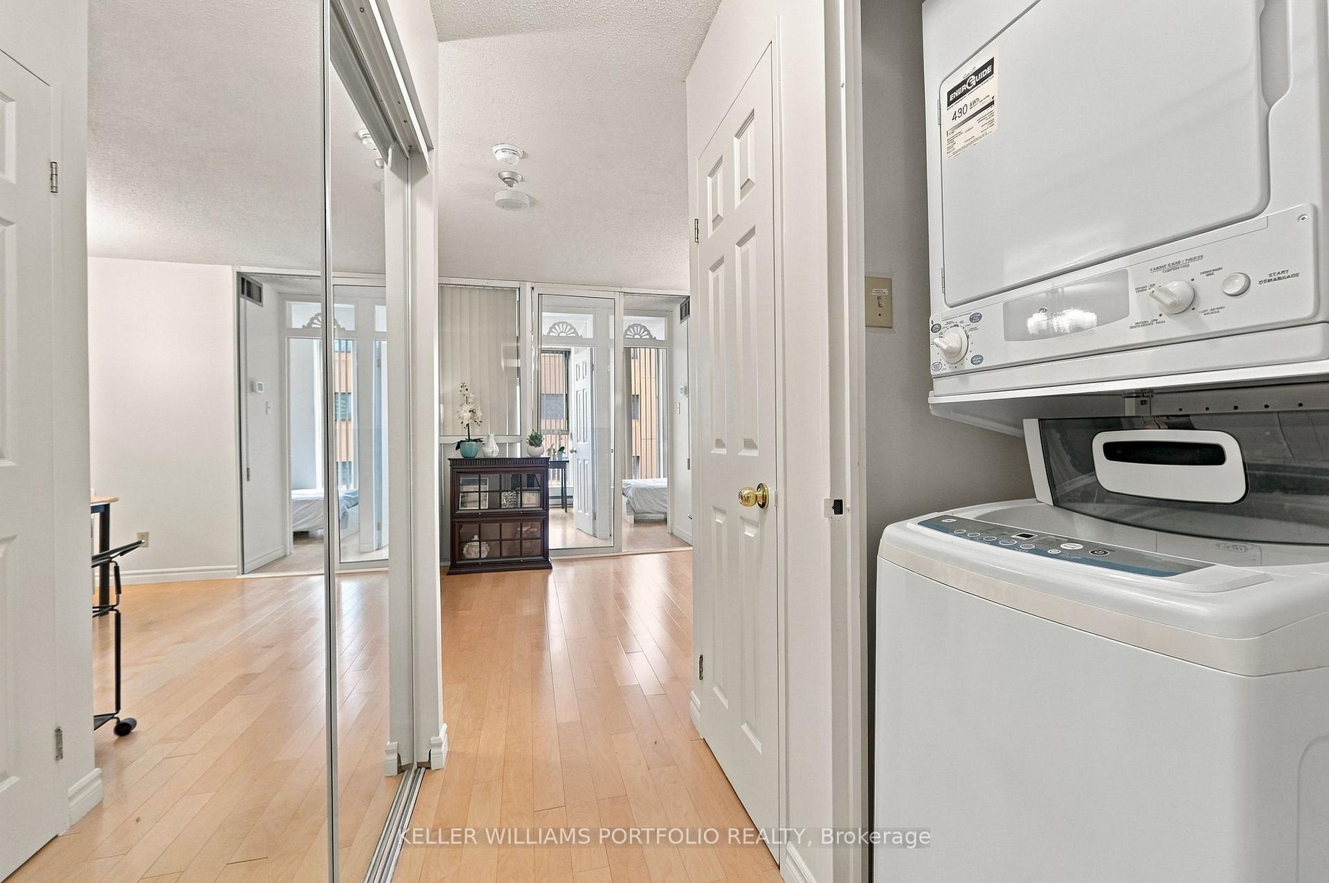 Photo 18 of Unit 2304, 55 Centre Avenue, Toronto, Bay Street Corridor — HOMEH