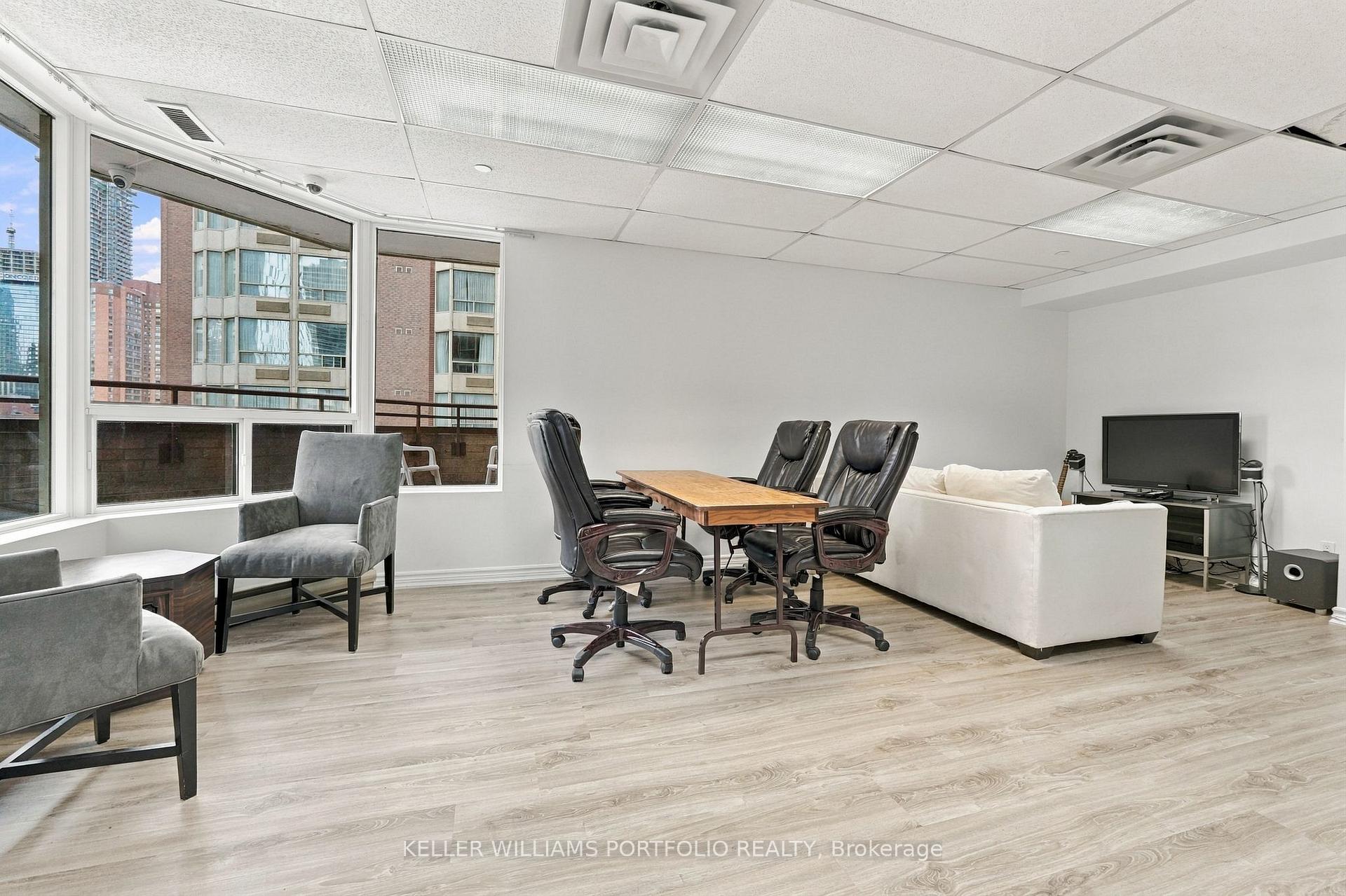 Photo 19 of Unit 2304, 55 Centre Avenue, Toronto, Bay Street Corridor — HOMEH