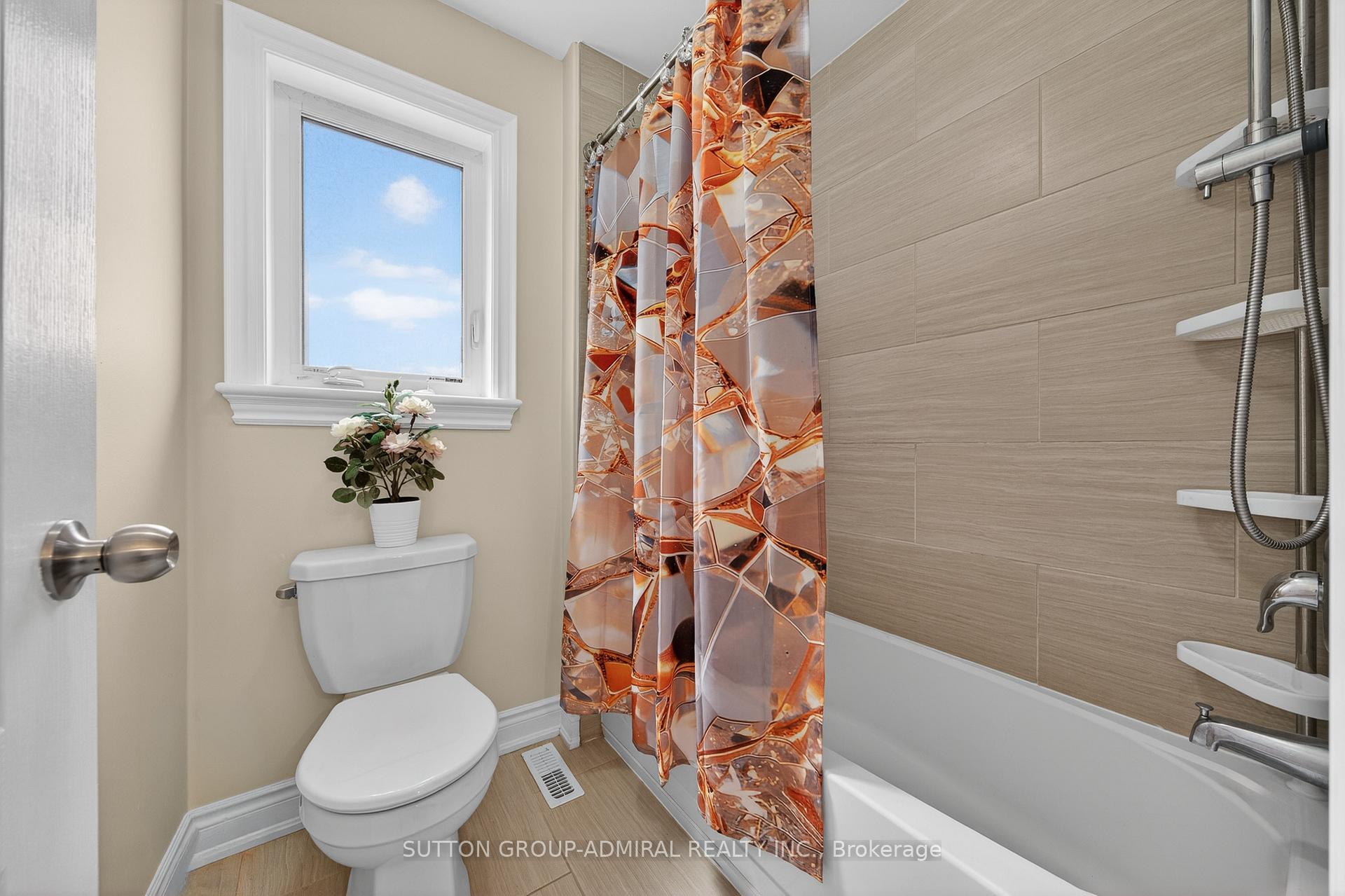 Photo 24 of 121 Centre Street, Essa, Angus — HOMEH