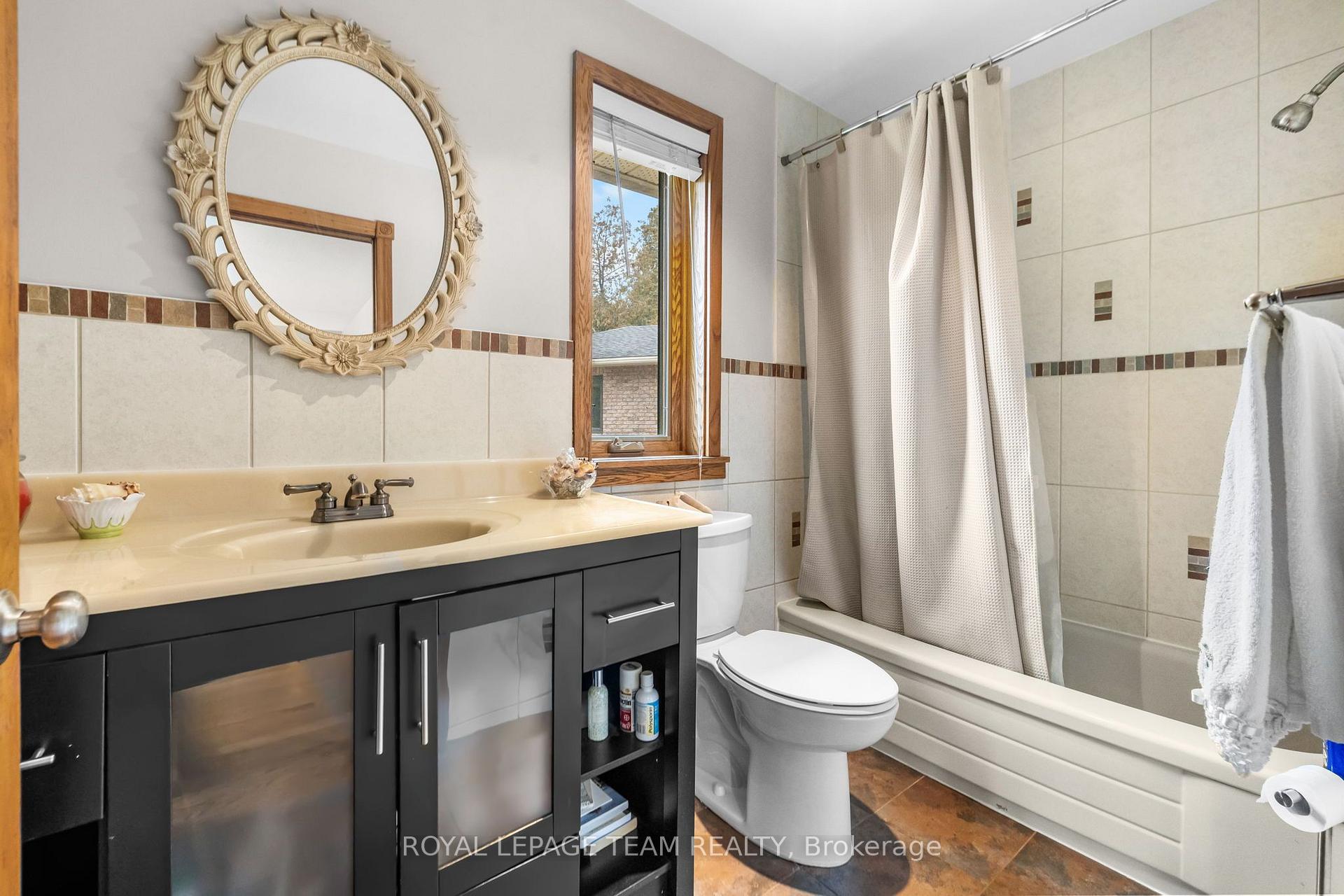 Photo 18 of 6100 Gough Road, Ottawa, Greely — HOMEH