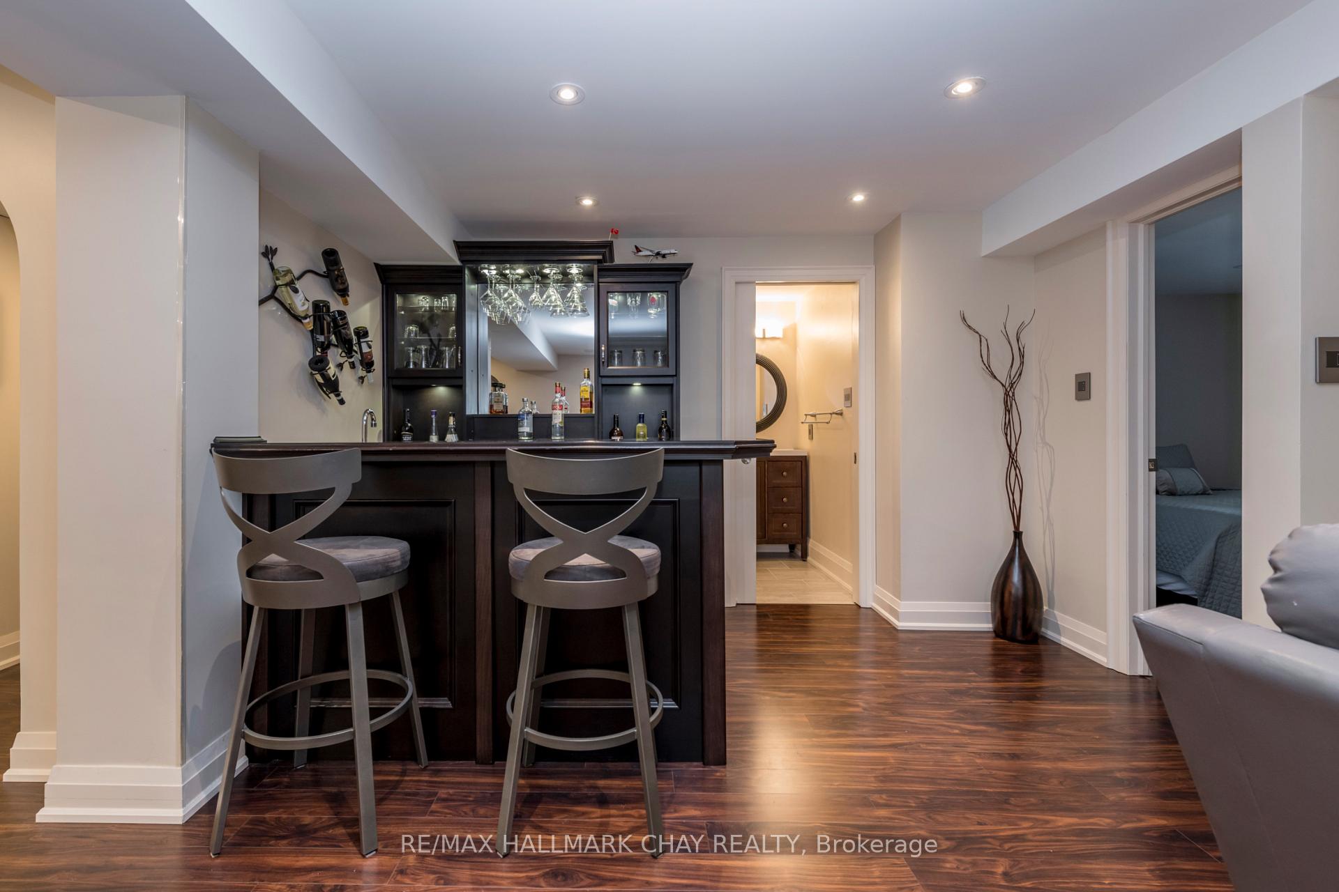 Photo 20 of 22 Peter Street, Barrie, Ardagh — HOMEH