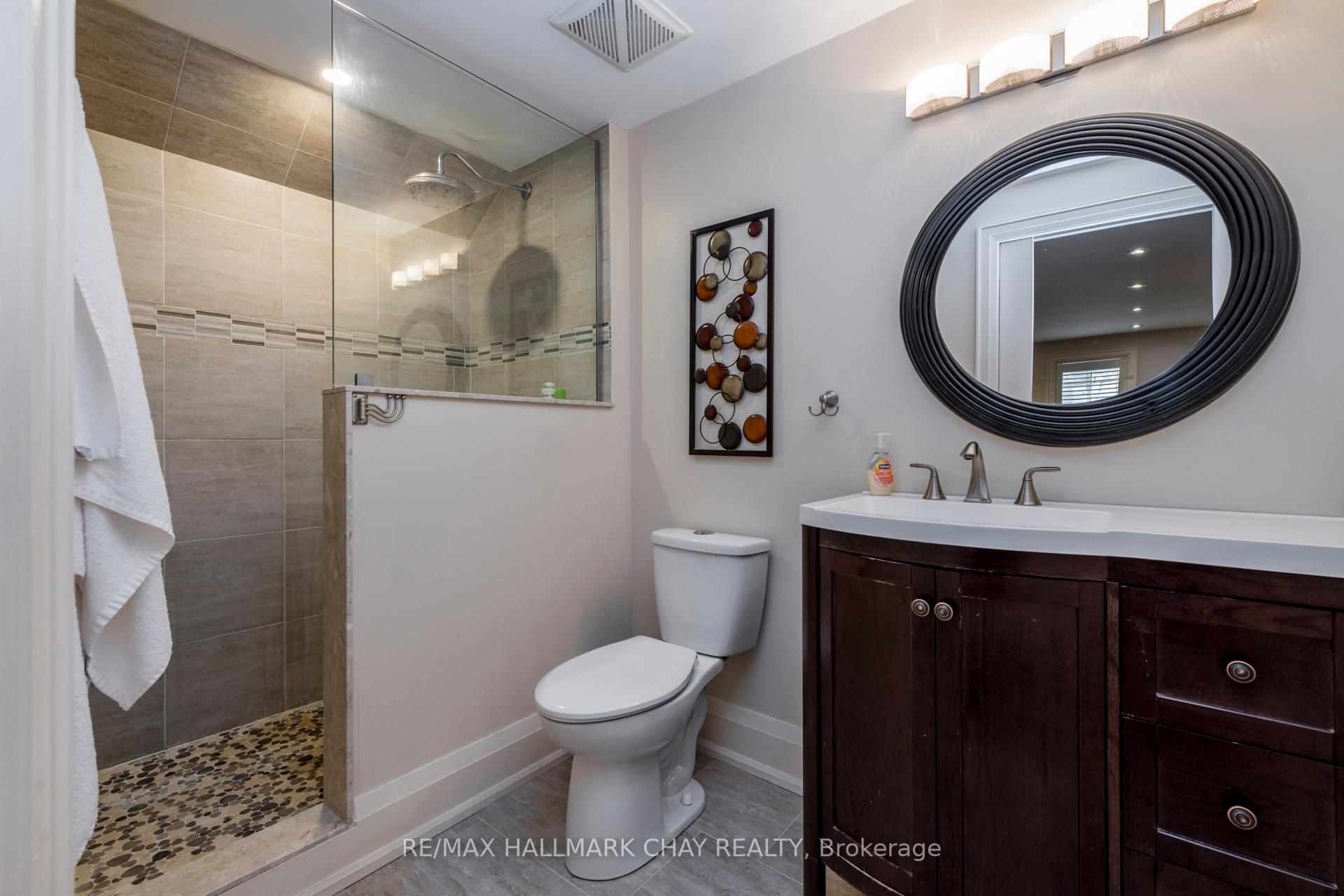 Photo 22 of 22 Peter Street, Barrie, Ardagh — HOMEH