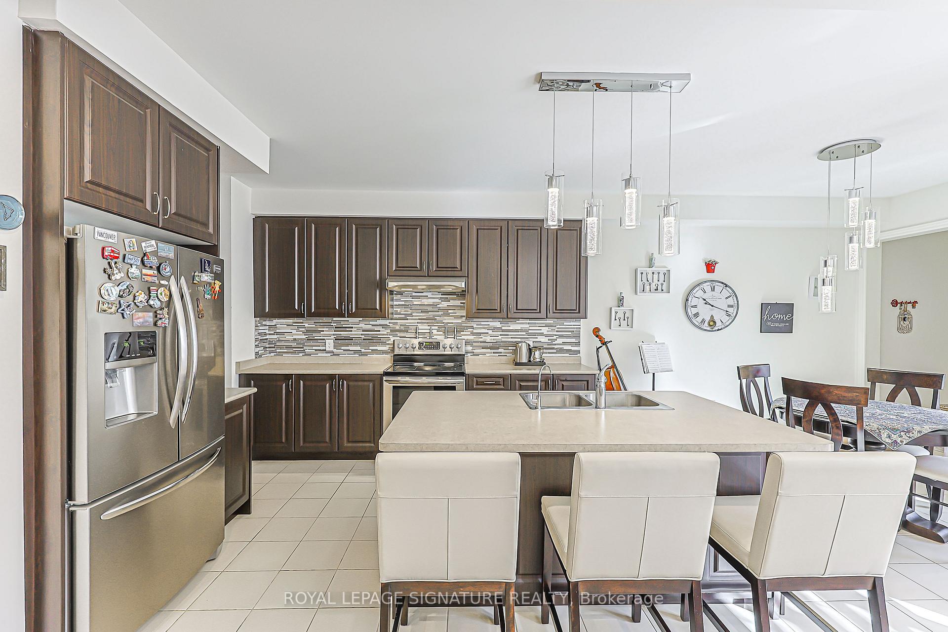 Photo 18 of 27 Beechborough Crescent, East Gwillimbury, Sharon — HOMEH