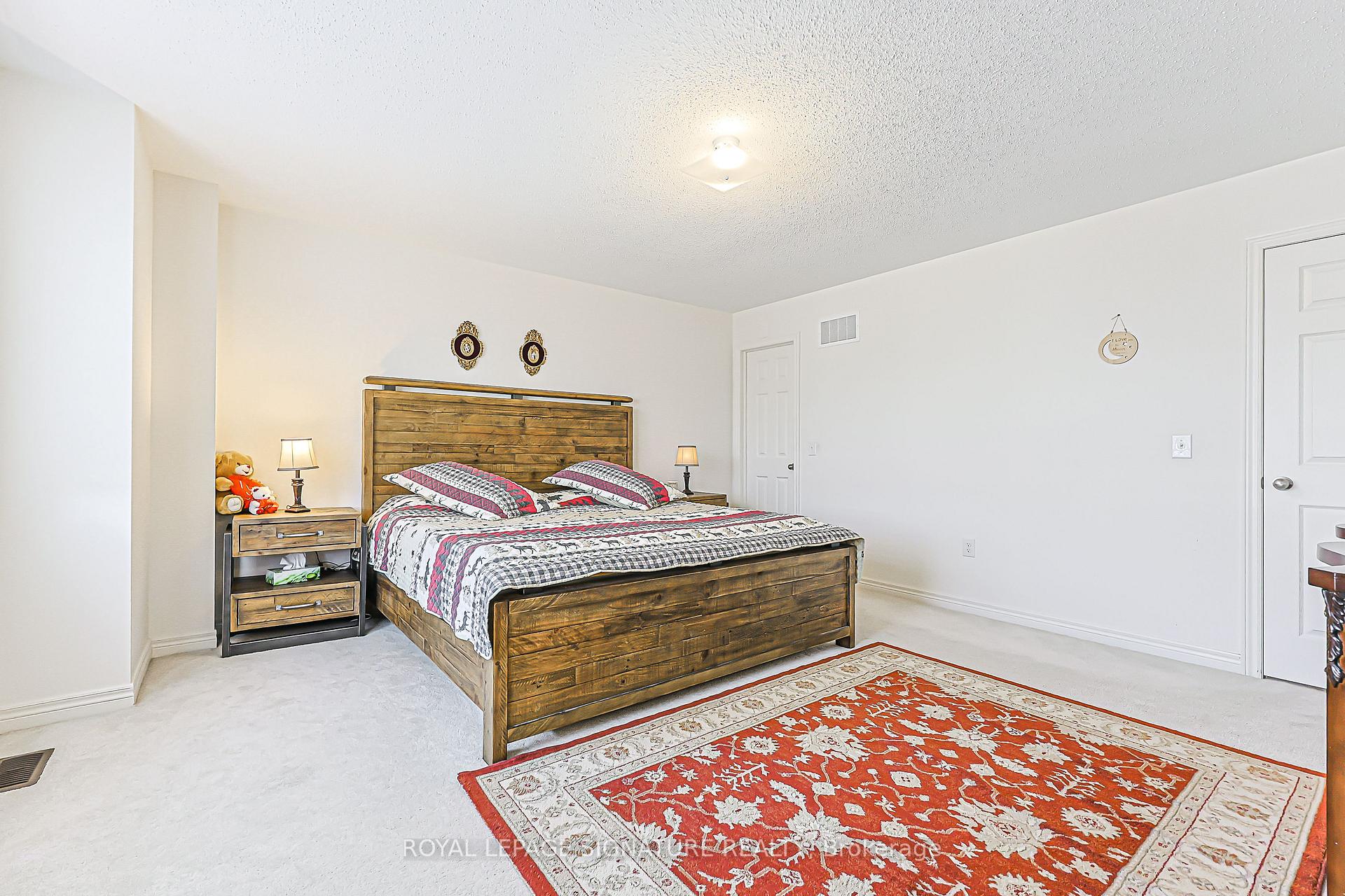 Photo 28 of 27 Beechborough Crescent, East Gwillimbury, Sharon — HOMEH