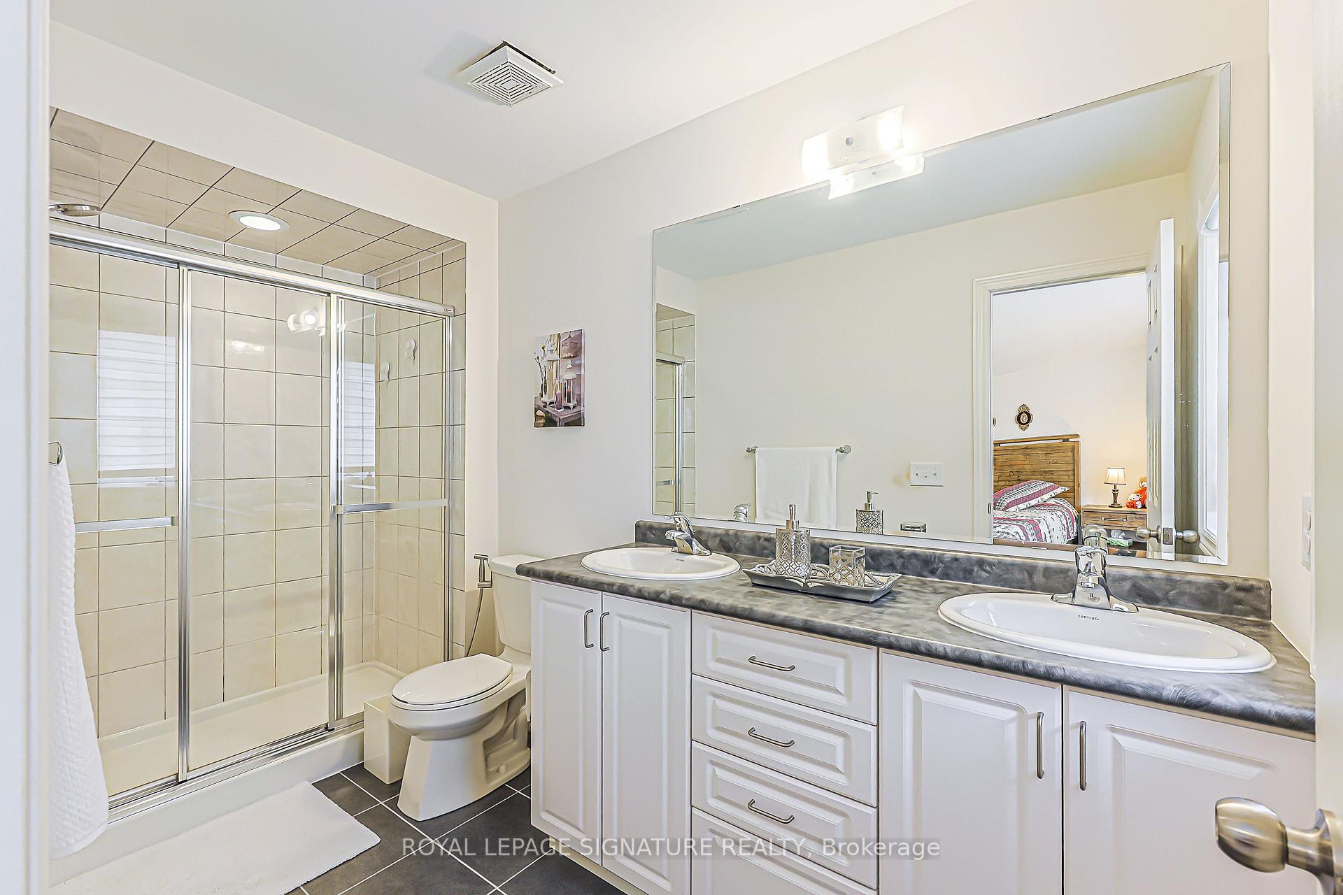 Photo 31 of 27 Beechborough Crescent, East Gwillimbury, Sharon — HOMEH