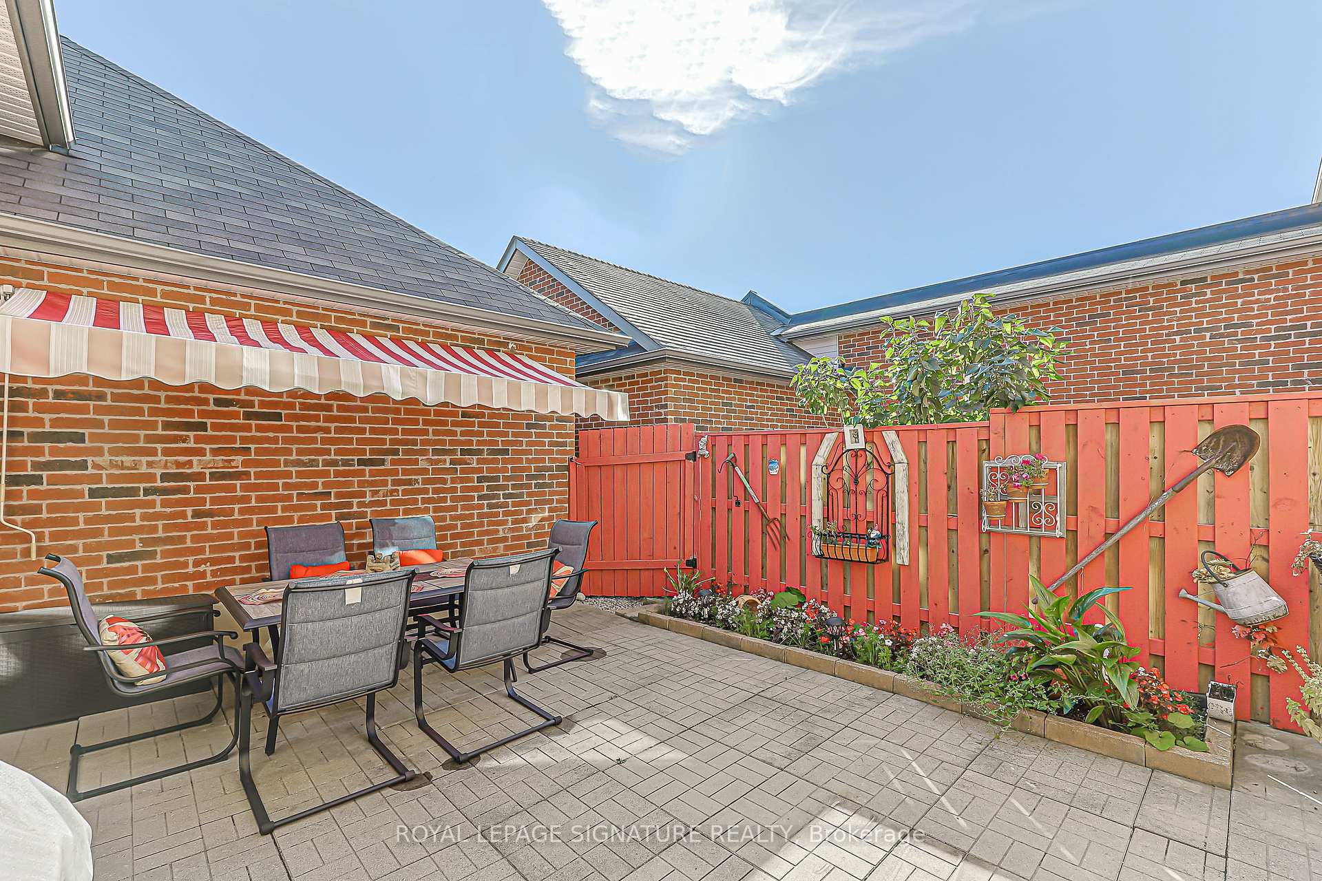 Photo 49 of 27 Beechborough Crescent, East Gwillimbury, Sharon — HOMEH