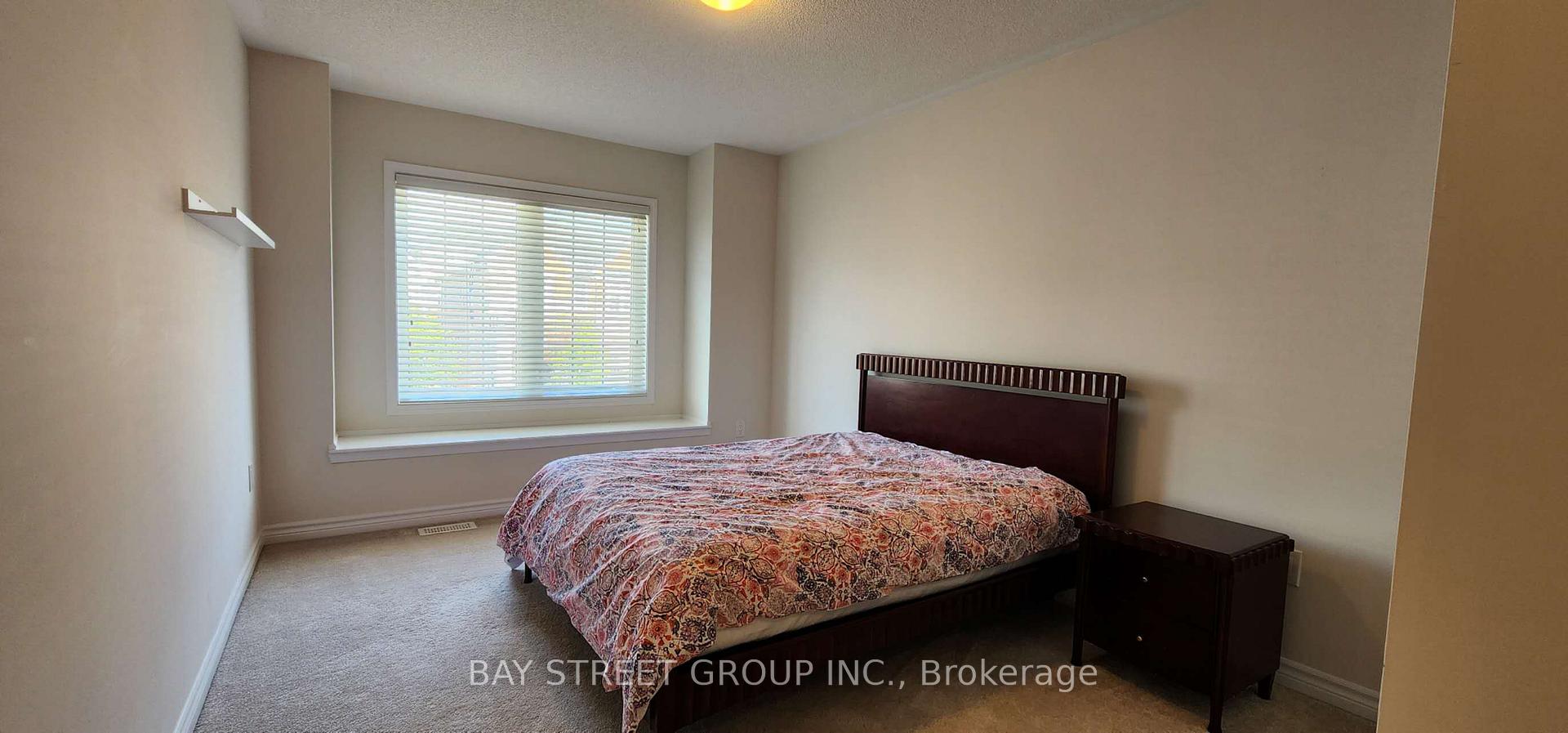 Photo 16 of 246 Degraaf Crescent, Aurora, Rural Aurora — HOMEH