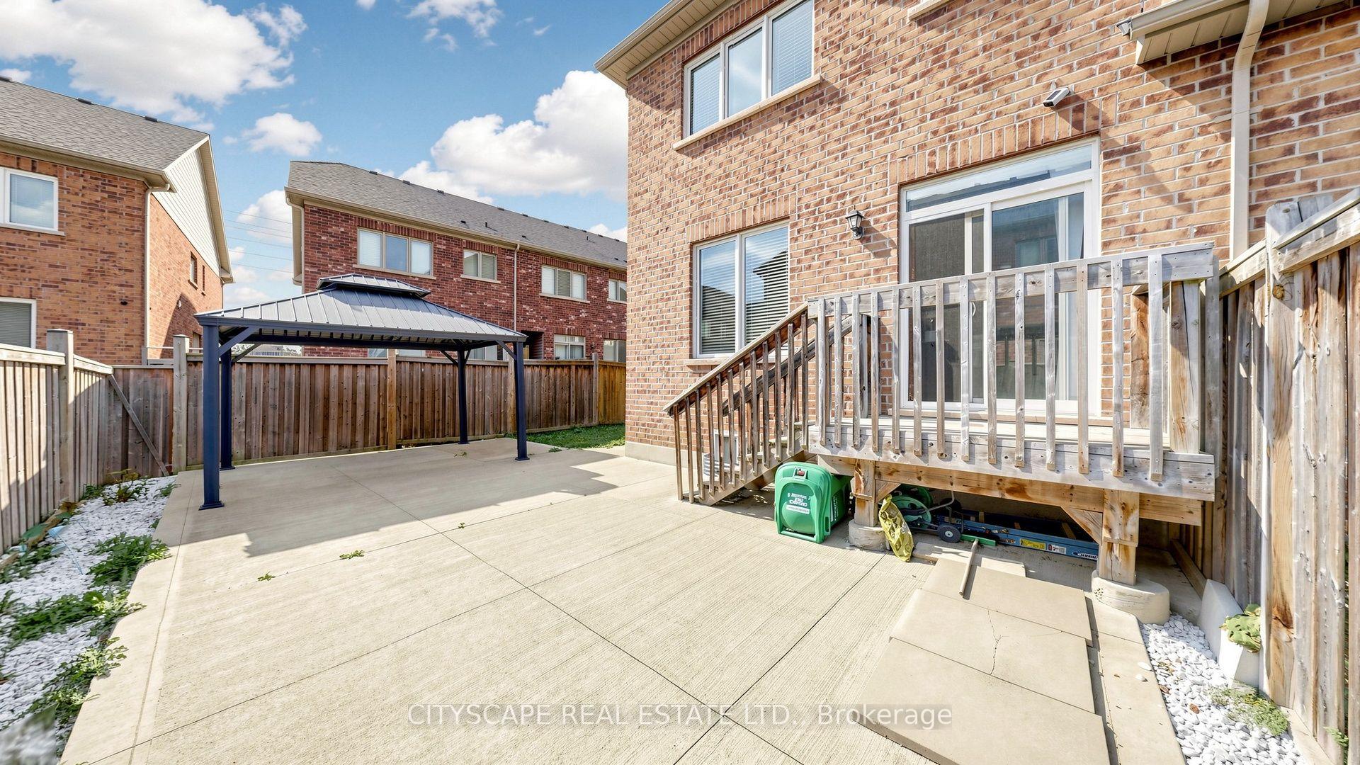 Photo 39 of 47 Goodsway Trail, Brampton, Northwest Brampton — HOMEH