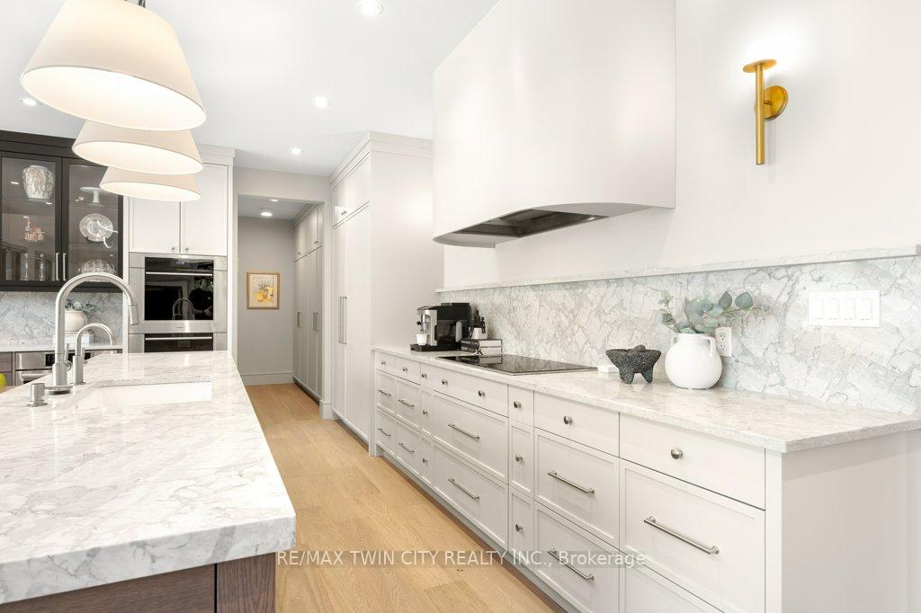 Photo 9 of 26 Golfview Place, Kitchener, Uptown West — HOMEH
