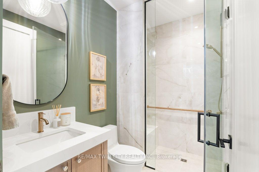 Photo 18 of 26 Golfview Place, Kitchener, Uptown West — HOMEH