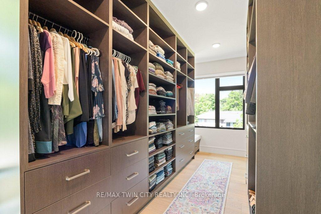 Photo 24 of 26 Golfview Place, Kitchener, Uptown West — HOMEH