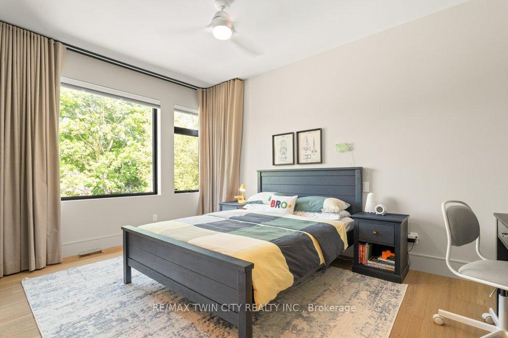 Photo 26 of 26 Golfview Place, Kitchener, Uptown West — HOMEH