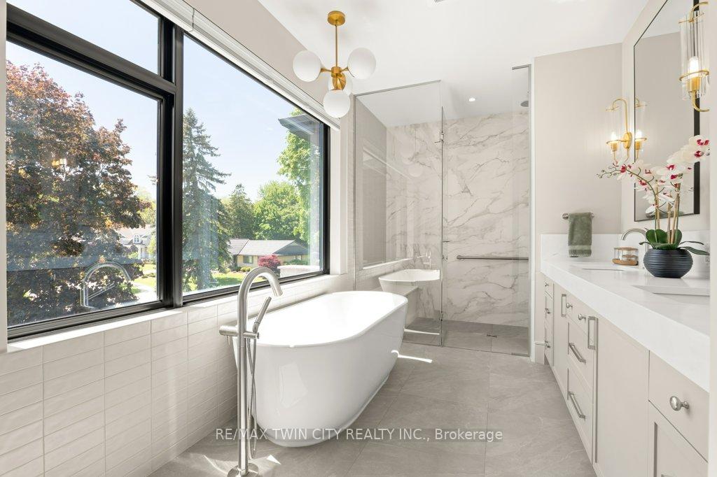 Photo 29 of 26 Golfview Place, Kitchener, Uptown West — HOMEH