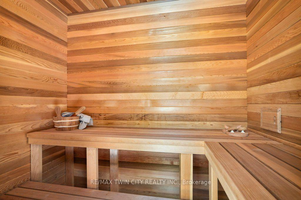 Photo 42 of 26 Golfview Place, Kitchener, Uptown West — HOMEH