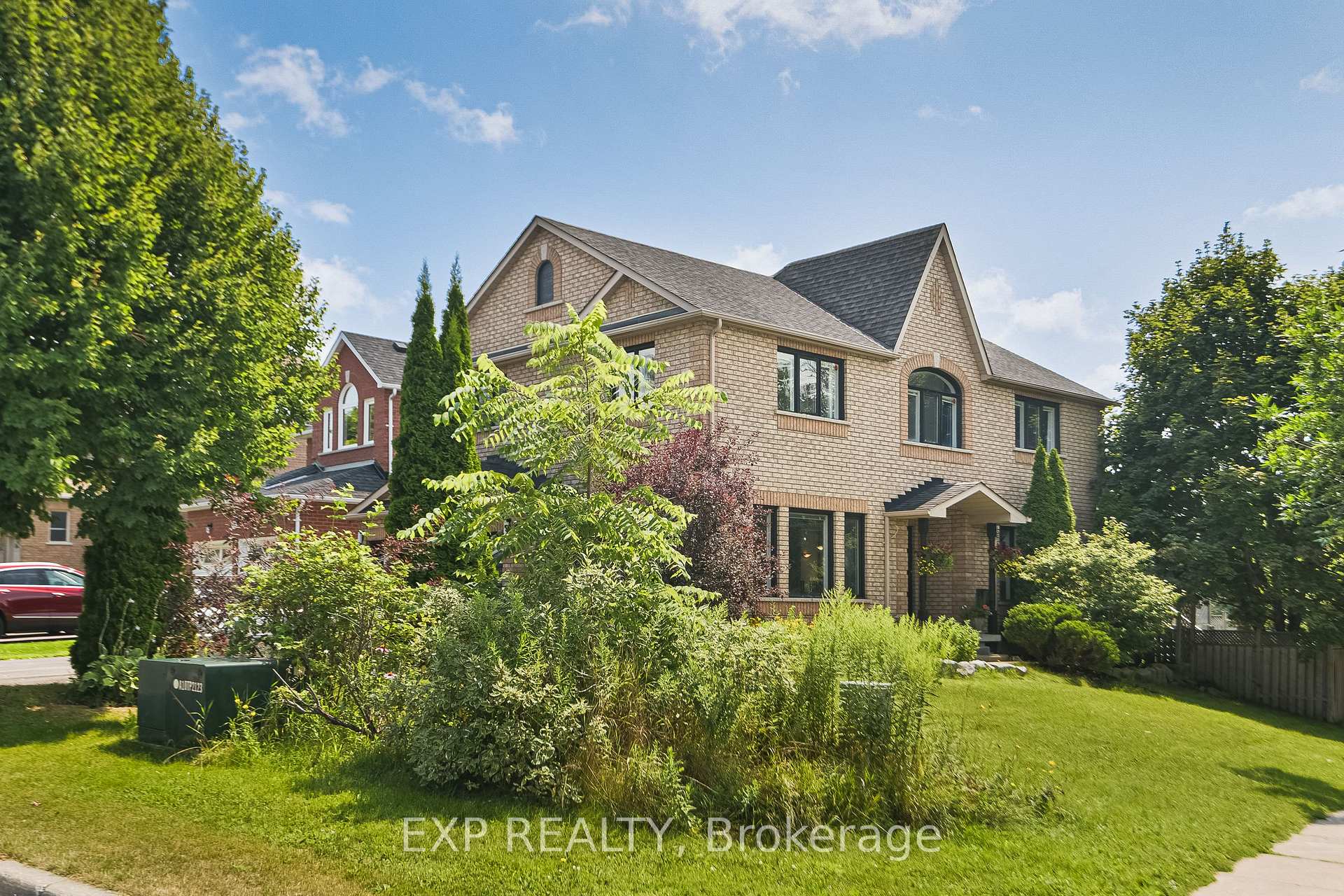 Photo 2 of 29 Batson Drive, Aurora, Aurora Village — HOMEH
