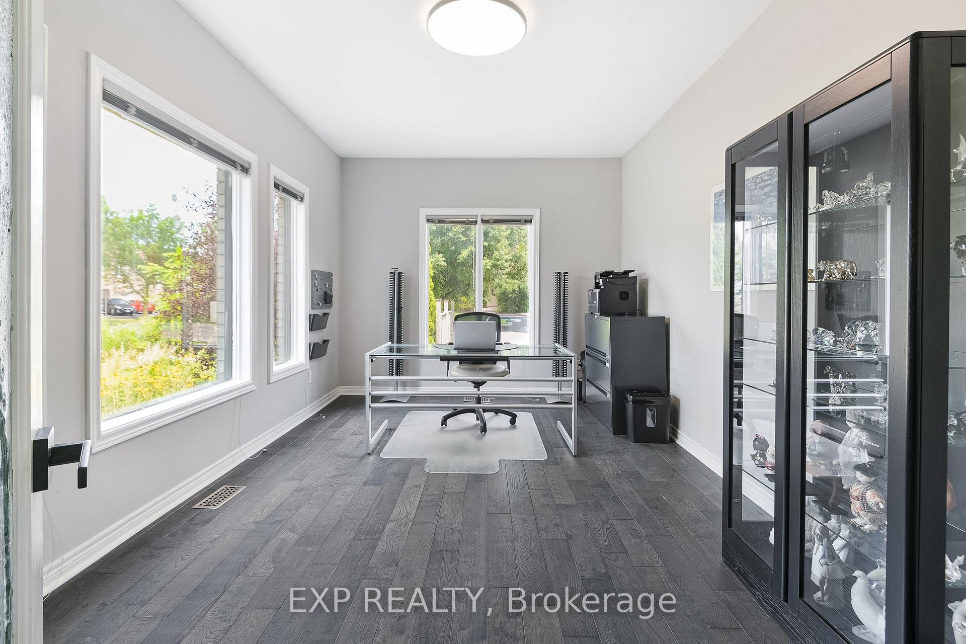 Photo 8 of 29 Batson Drive, Aurora, Aurora Village — HOMEH
