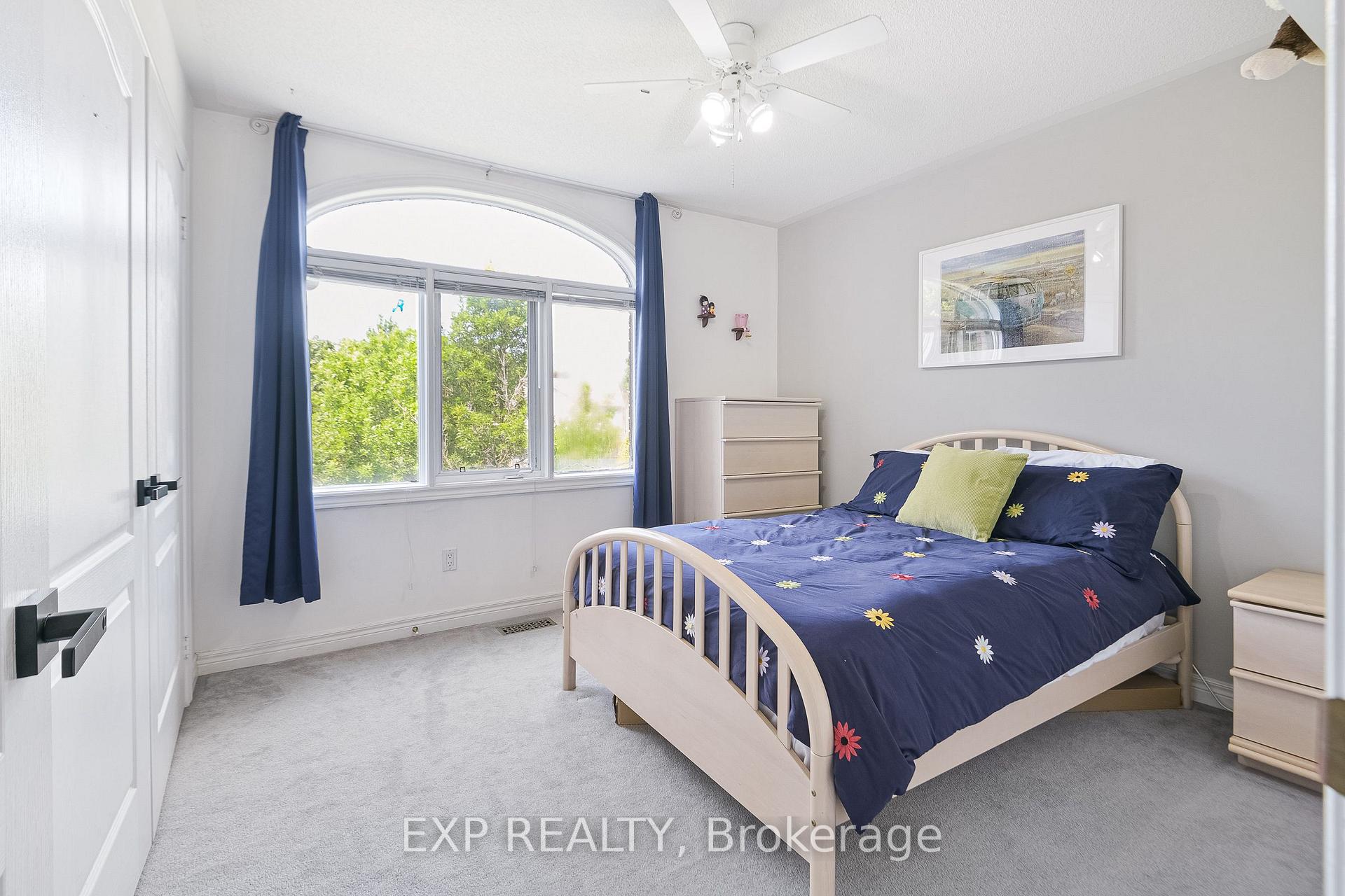 Photo 27 of 29 Batson Drive, Aurora, Aurora Village — HOMEH