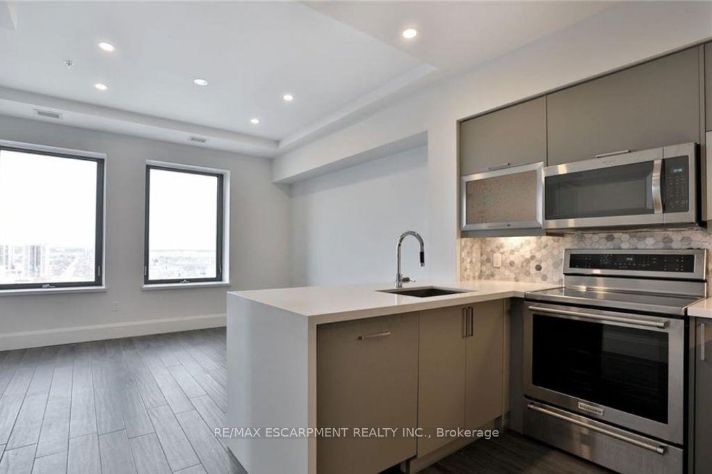 Photo 6 of Unit 1105, 112 King Street E, Hamilton, Beasley — HOMEH