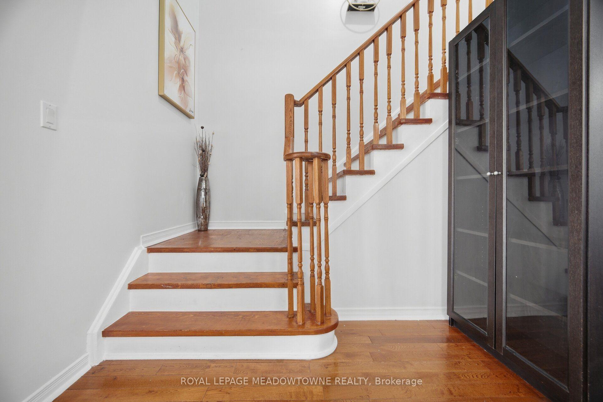 Photo 5 of 7 Secord Crescent, Brampton, Fletcher's Meadow — HOMEH