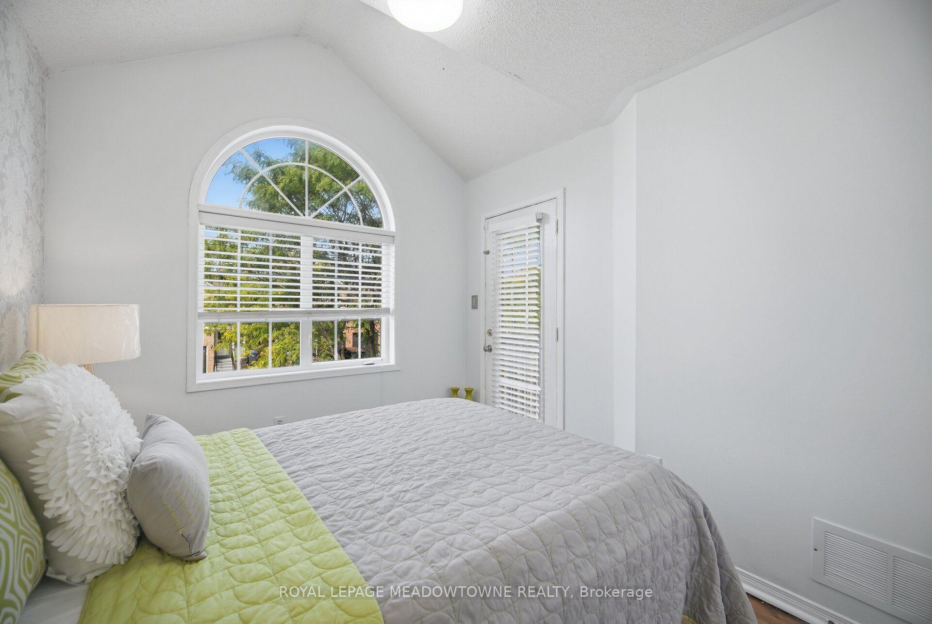 Photo 23 of 7 Secord Crescent, Brampton, Fletcher's Meadow — HOMEH