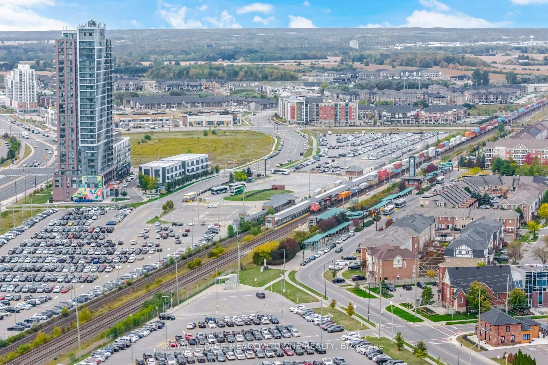 Photo 35 of 7 Secord Crescent, Brampton, Fletcher's Meadow — HOMEH
