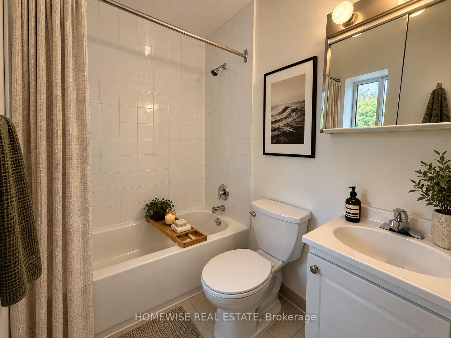 Photo 4 of Unit 301, 5 High Park Boulevard, Toronto, High Park-Swansea — HOMEH