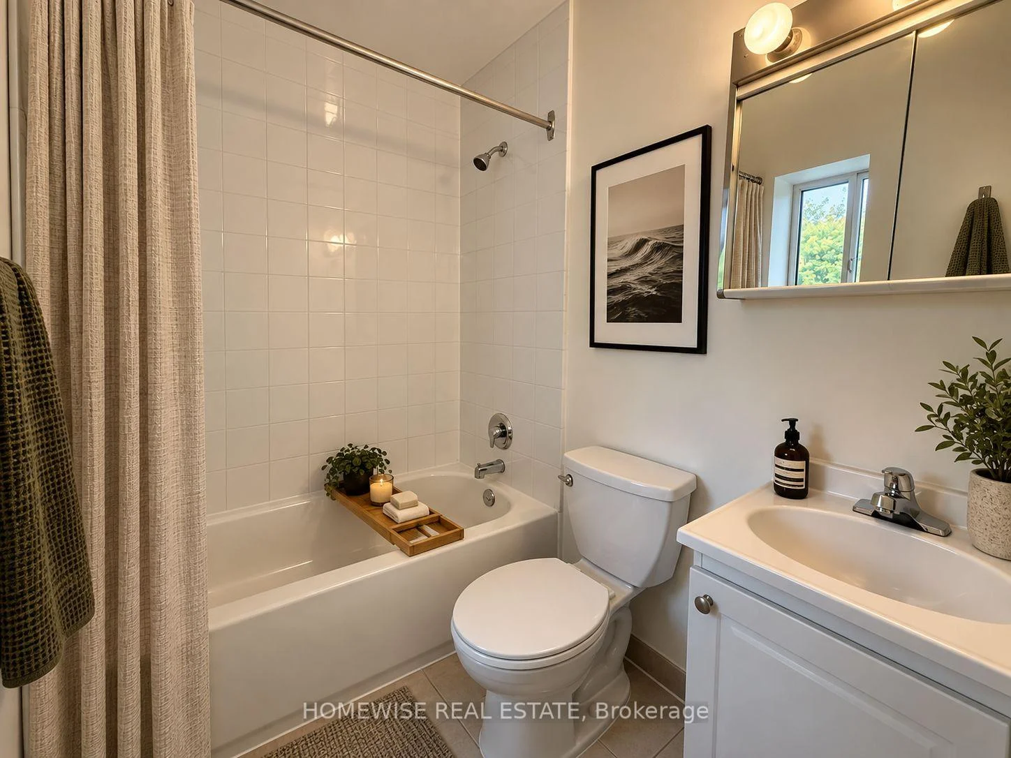 Photo 6 of Unit 301, 5 High Park Boulevard, Toronto, High Park-Swansea — HOMEH