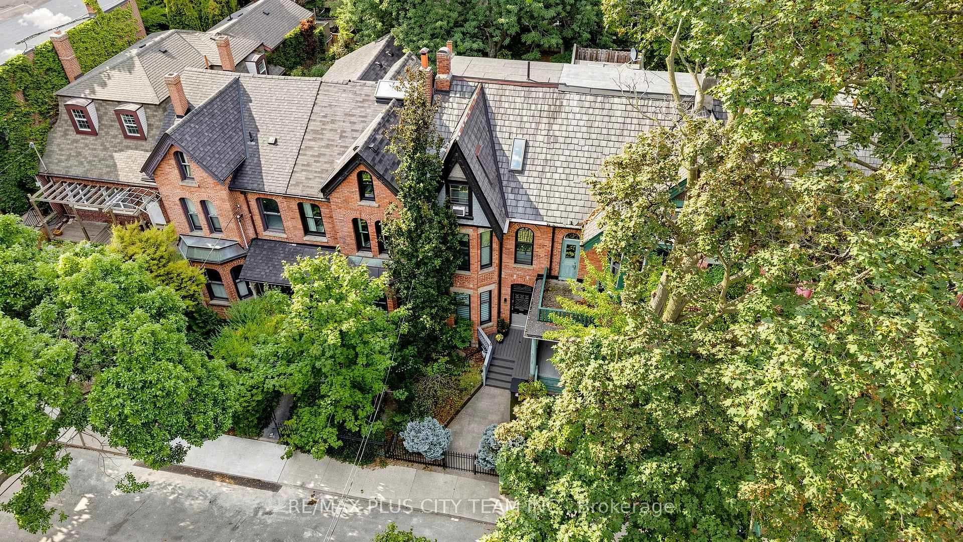 Photo 37 of 201 Seaton Street, Toronto, Cabbagetown-South St. James Town — HOMEH