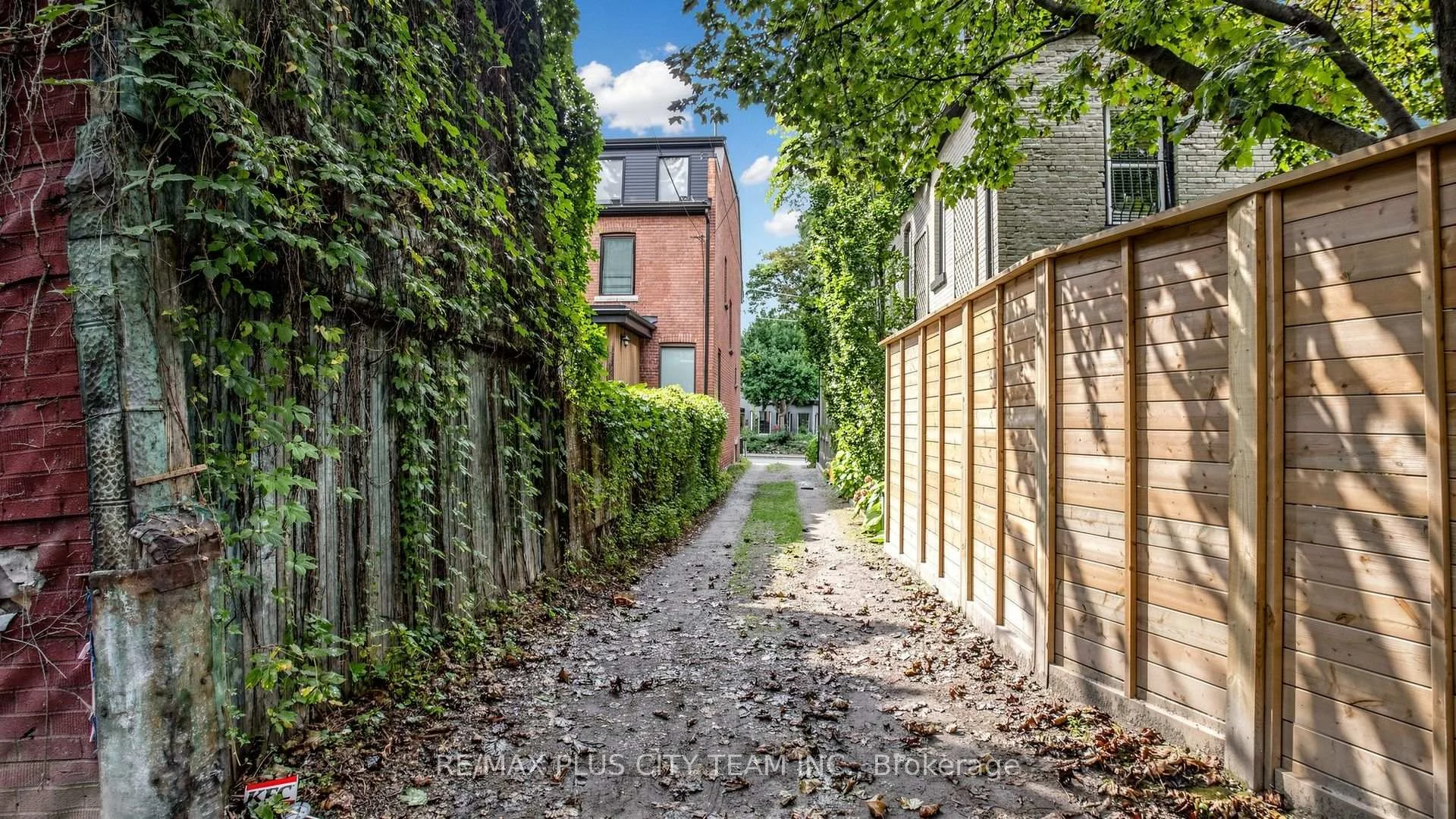Photo 59 of 201 Seaton Street, Toronto, Cabbagetown-South St. James Town — HOMEH