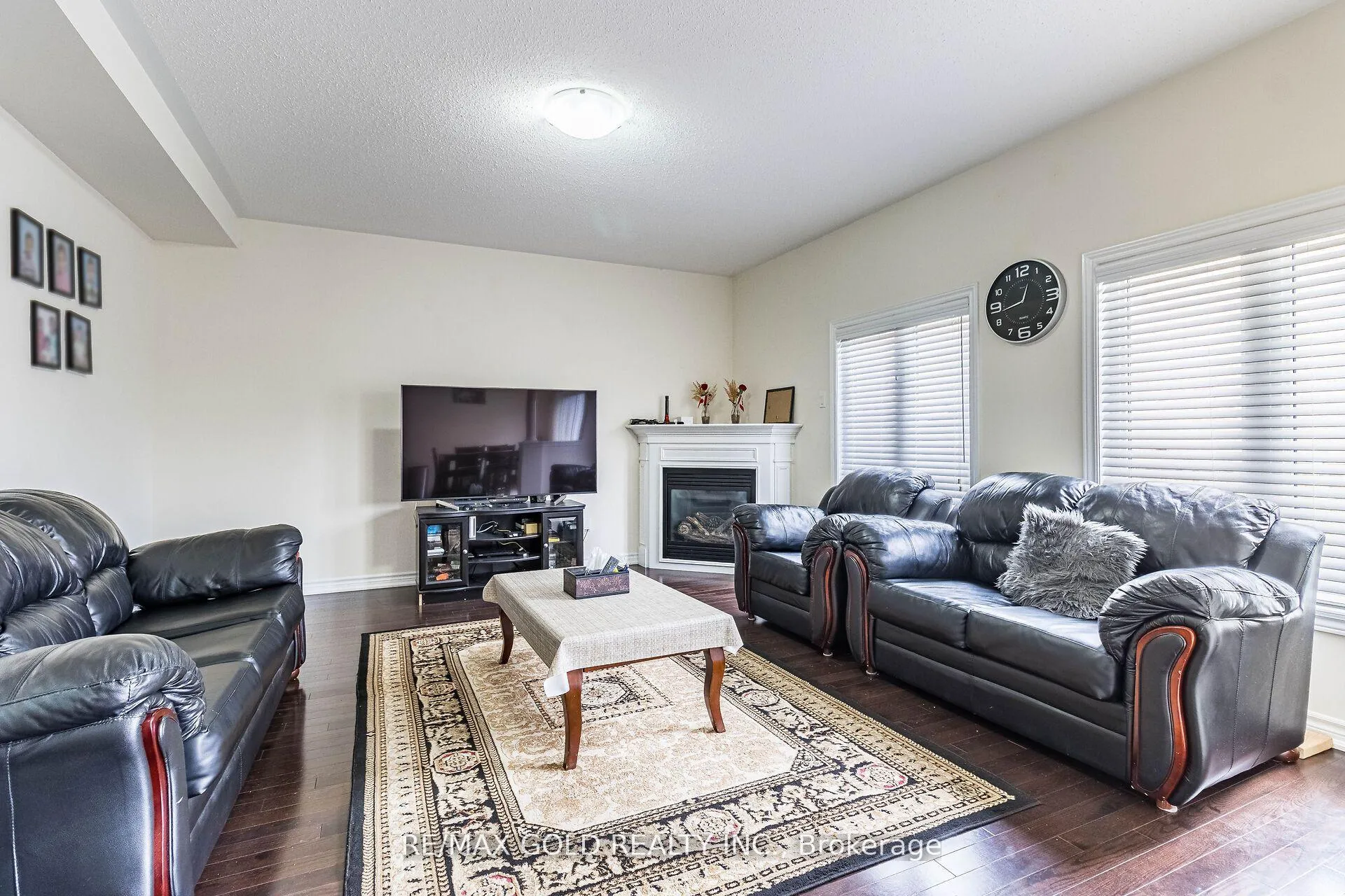 Photo 17 of 4 Mistletoe Place, Brampton, Credit Valley — HOMEH