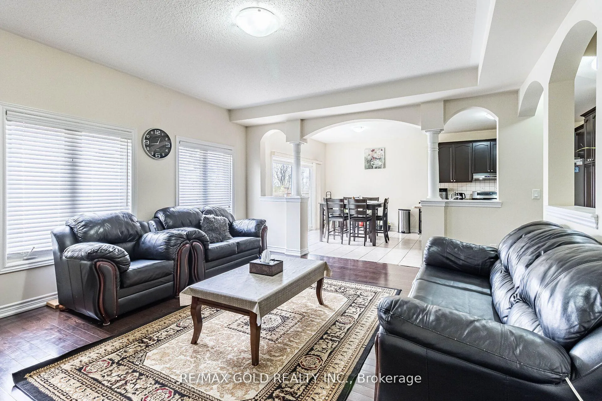 Photo 18 of 4 Mistletoe Place, Brampton, Credit Valley — HOMEH