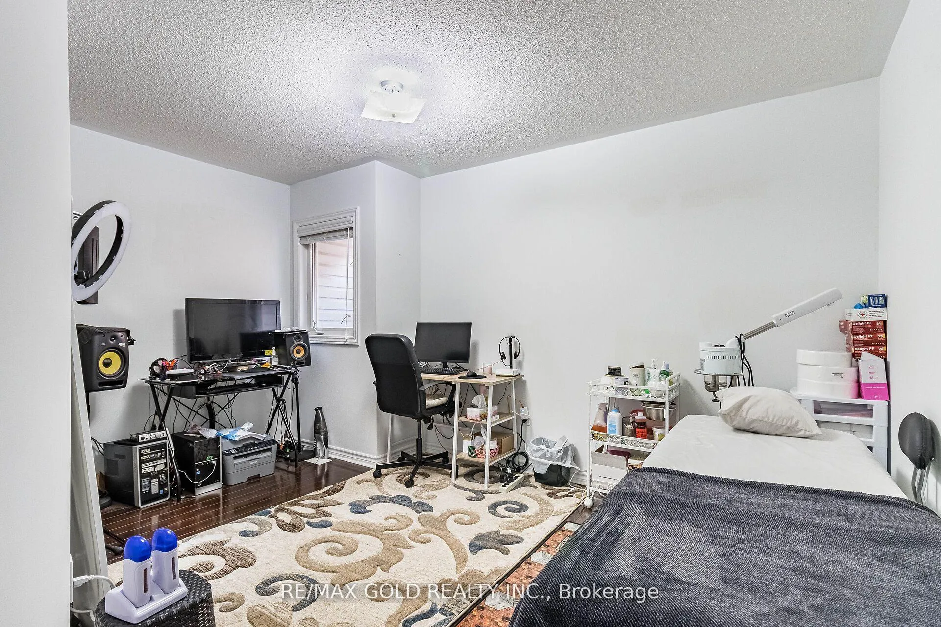 Photo 21 of 4 Mistletoe Place, Brampton, Credit Valley — HOMEH