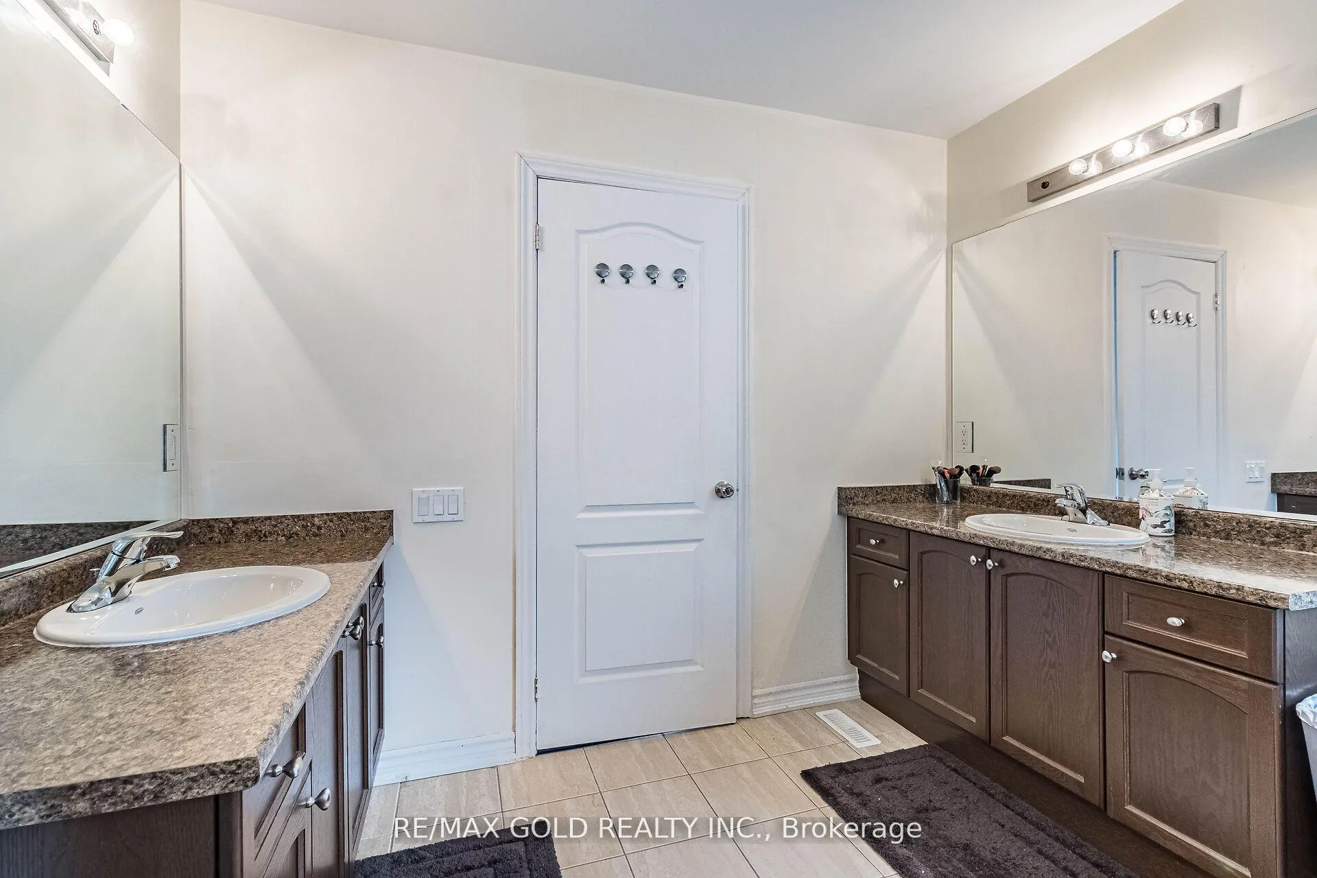 Photo 28 of 4 Mistletoe Place, Brampton, Credit Valley — HOMEH